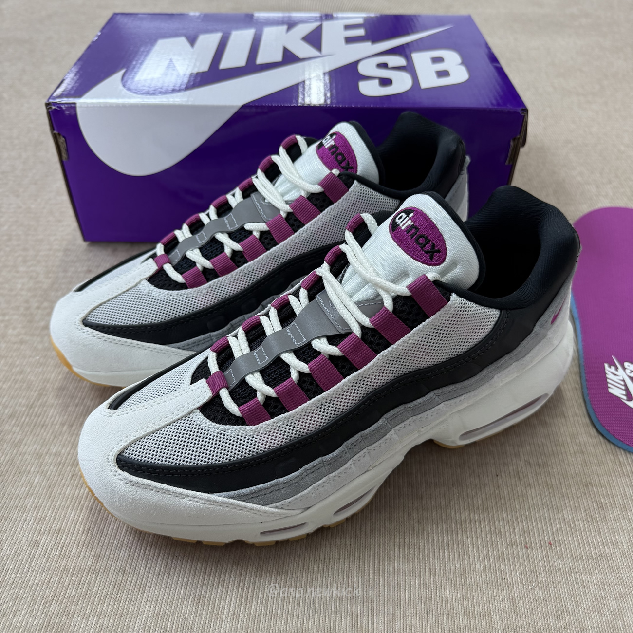 Nike Air Max 95 Sb Cactus Flower Hf7545 100 (2) - www.newkick.org