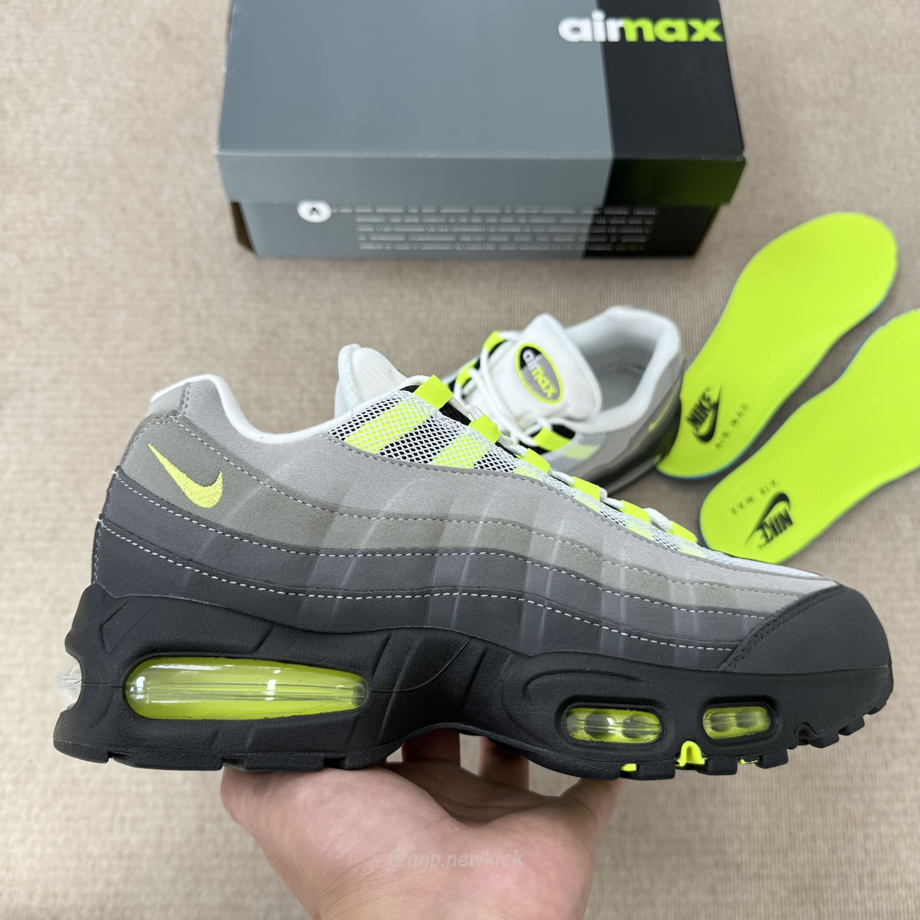 Nike Air Max 95 Og Big Bubble Neon 2025 Hm4740 001 (3) - www.newkick.org