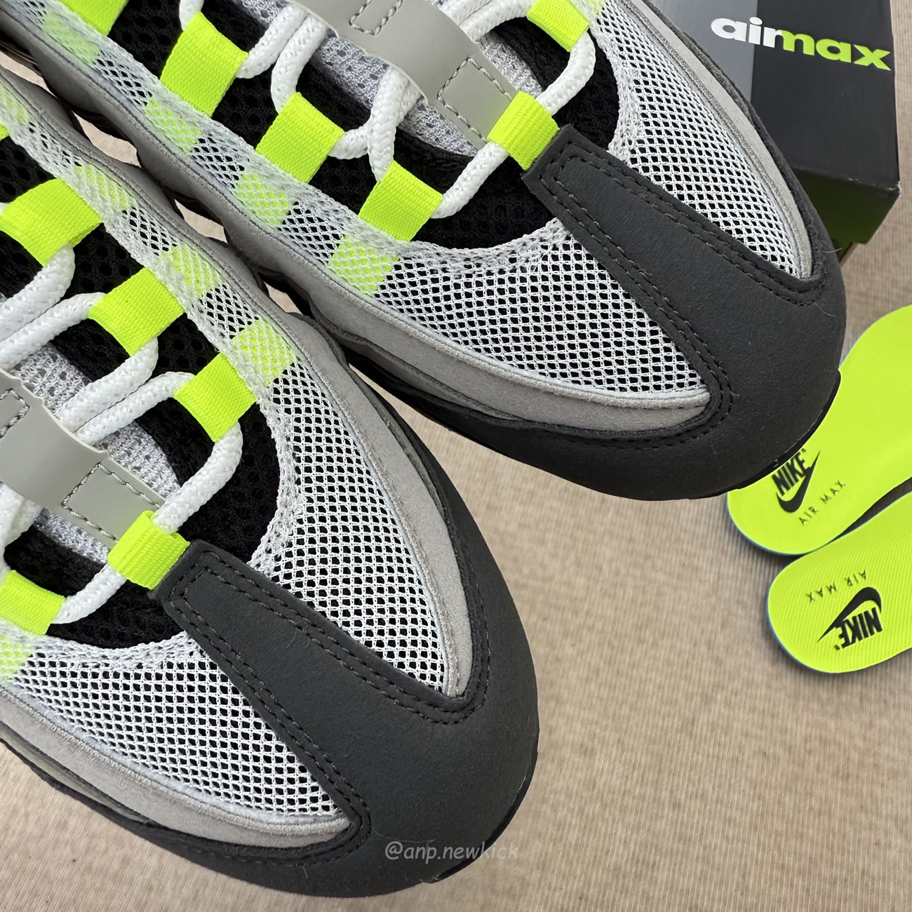Nike Air Max 95 Og Big Bubble Neon 2025 Hm4740 001 (4) - www.newkick.org