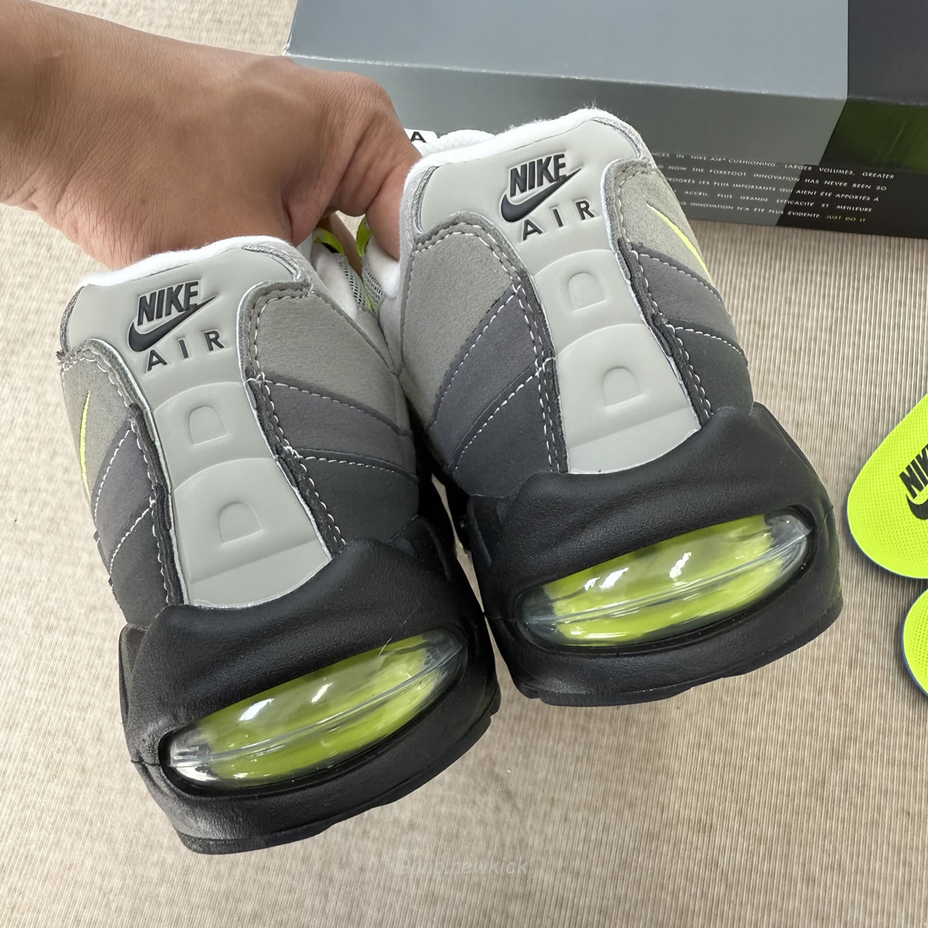 Nike Air Max 95 Og Big Bubble Neon 2025 Hm4740 001 (6) - www.newkick.org