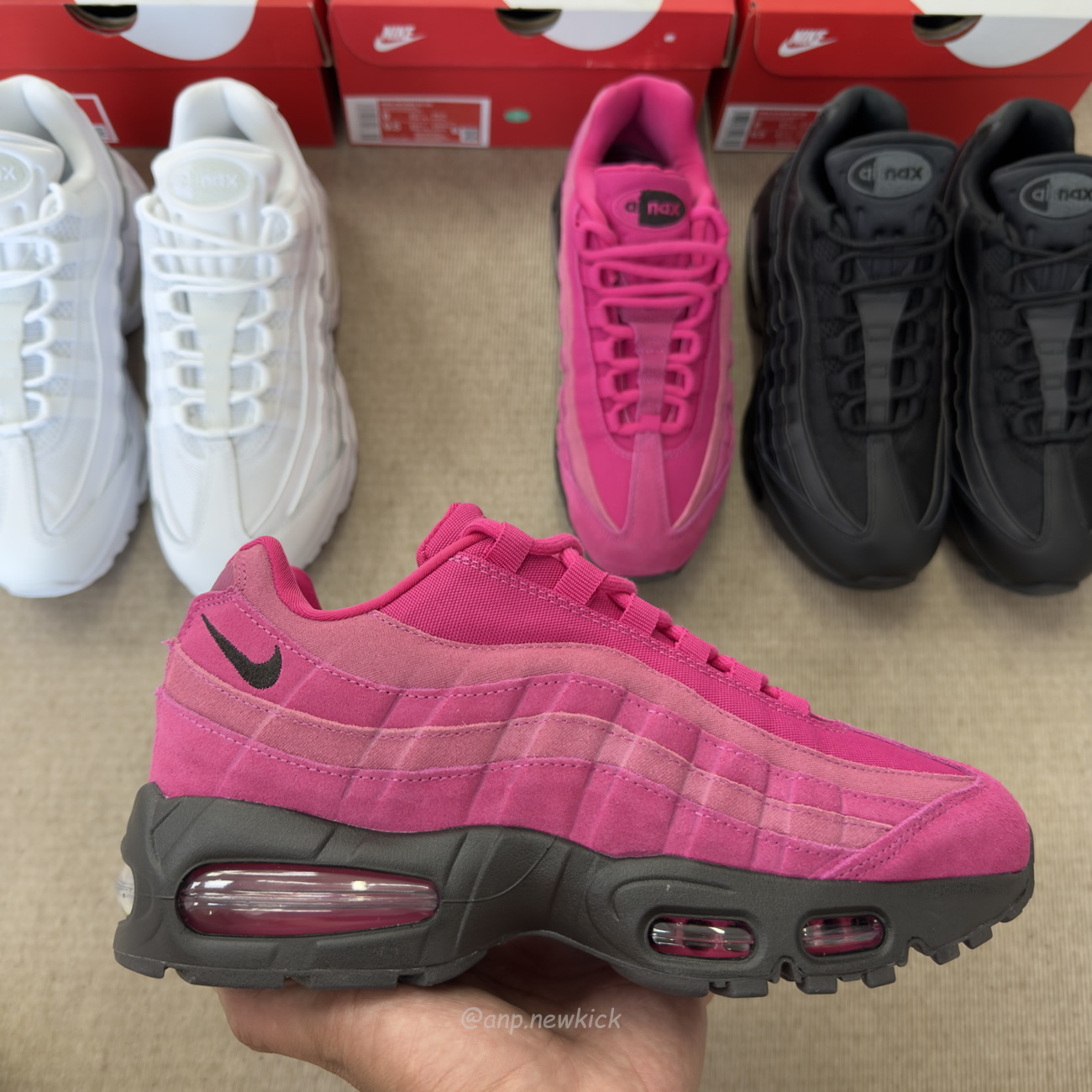 Nike Air Max 95 Og Big Bubble Black Anthracite Triple White Fireberry (7) - www.newkick.org