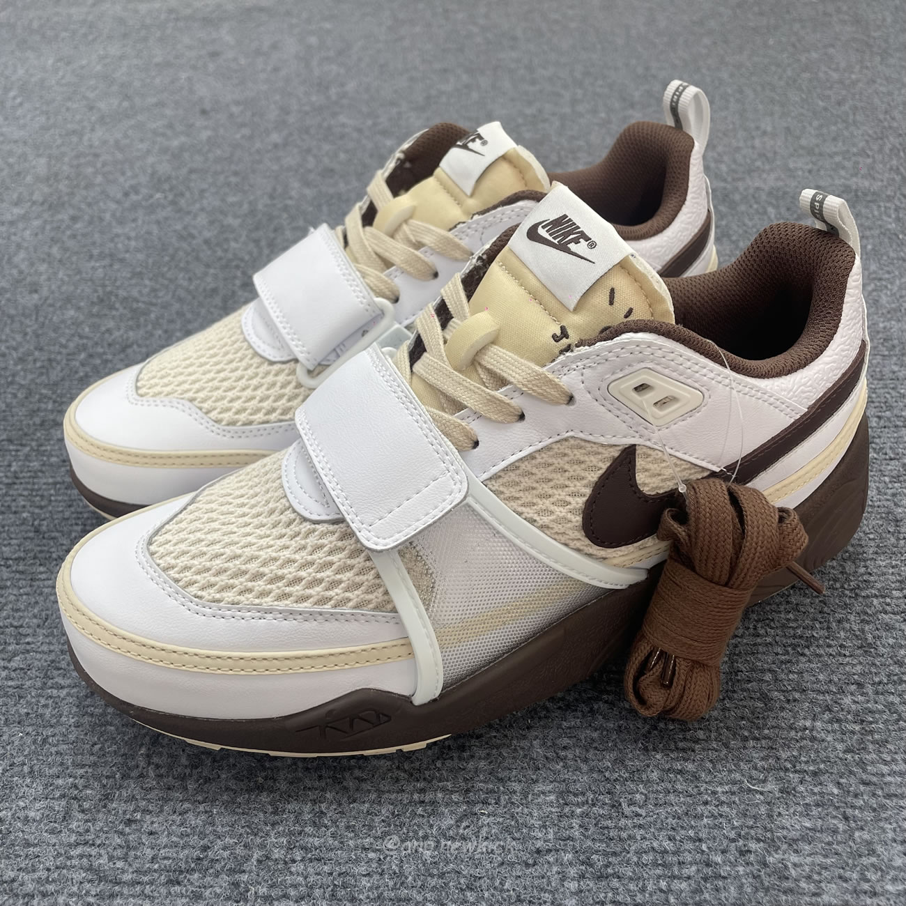 Nike Zoom Field Jaxx Travis Scott Light Chocolate Hq3073 100 (3) - www.newkick.org