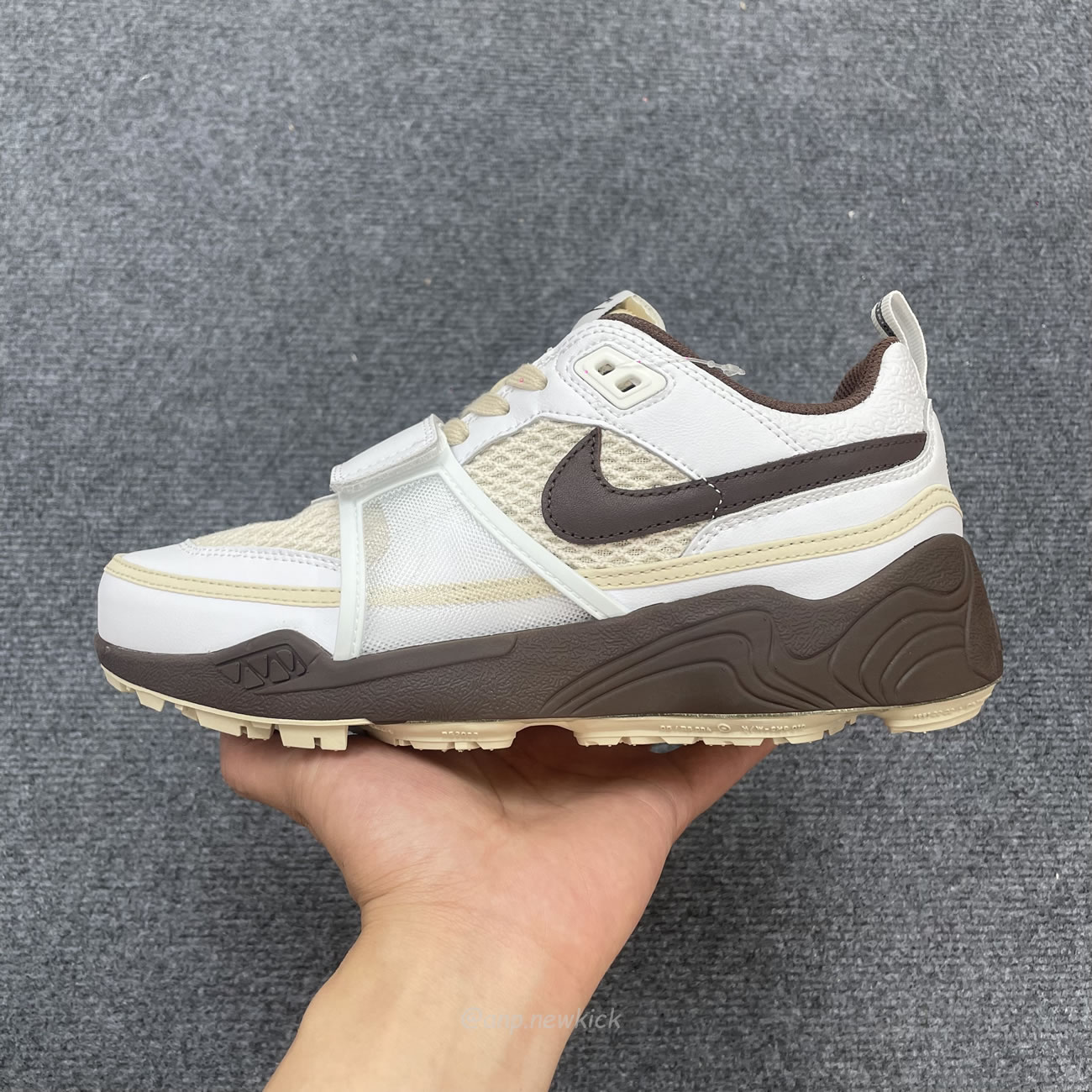 Nike Zoom Field Jaxx Travis Scott Light Chocolate Hq3073 100 (5) - www.newkick.org