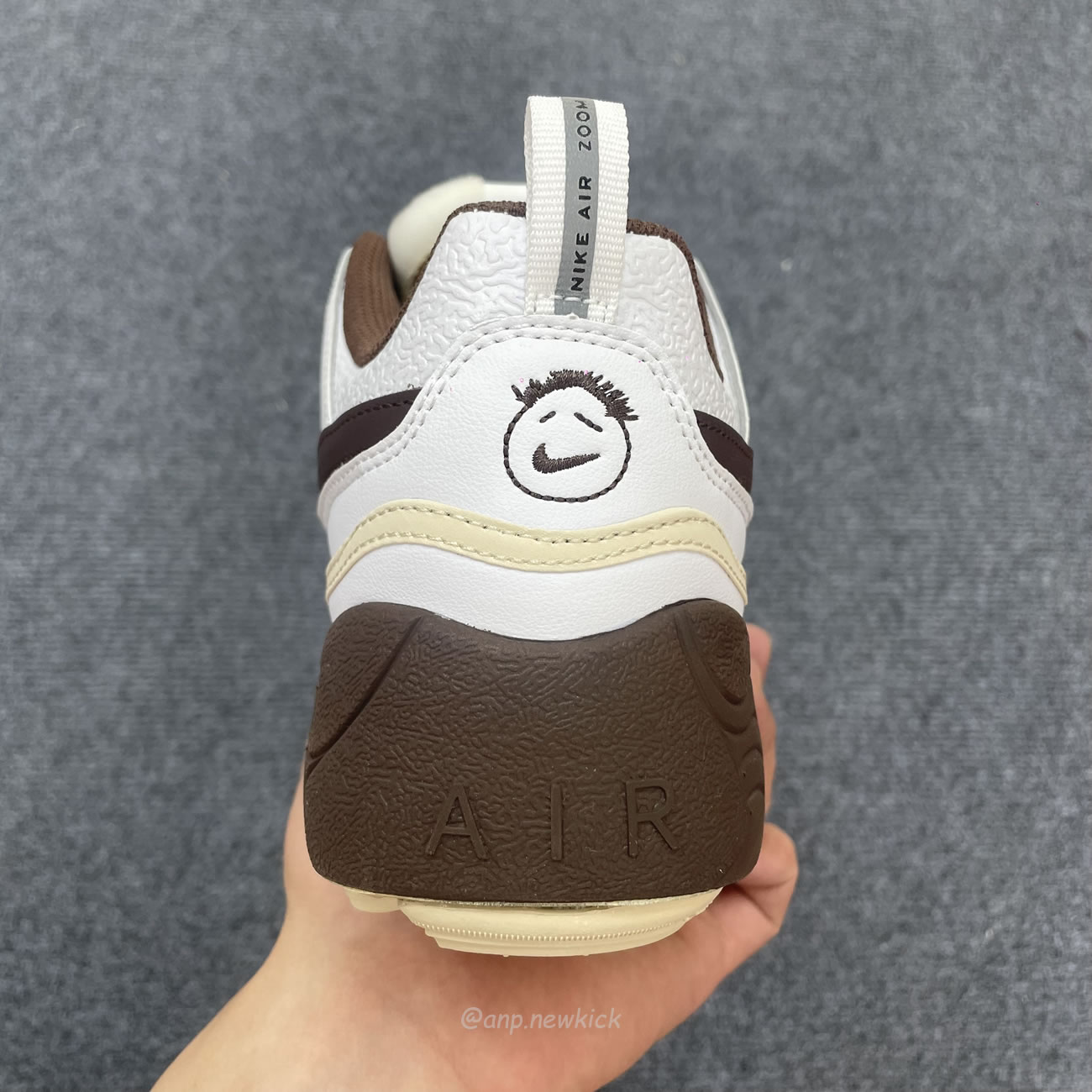 Nike Zoom Field Jaxx Travis Scott Light Chocolate Hq3073 100 (7) - www.newkick.org