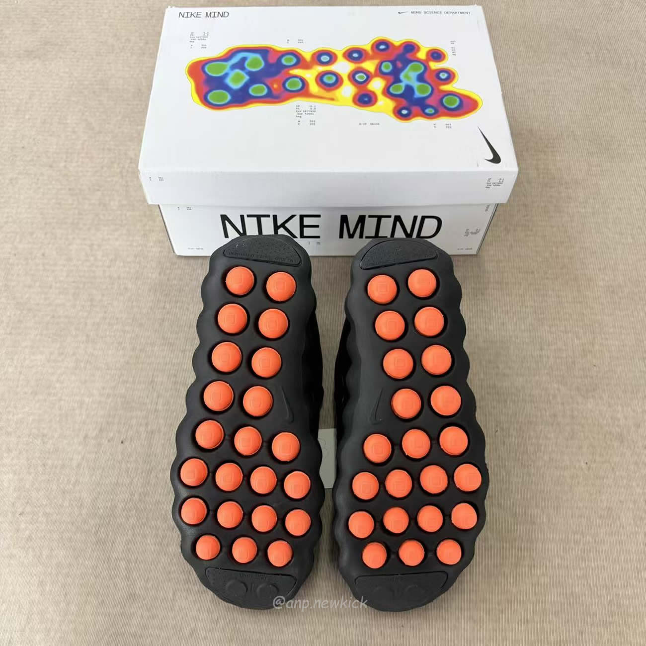 Nike Mind 002 Black Chrome Light Smoke Grey Womens Hq4310 001 (4) - www.newkick.org