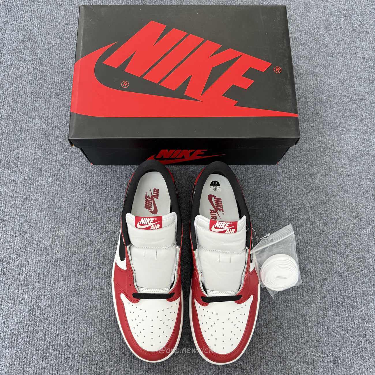 Air Jordan 1 Retro Low Og Chicago 2025 Hq6998 600 (8) - www.newkick.org