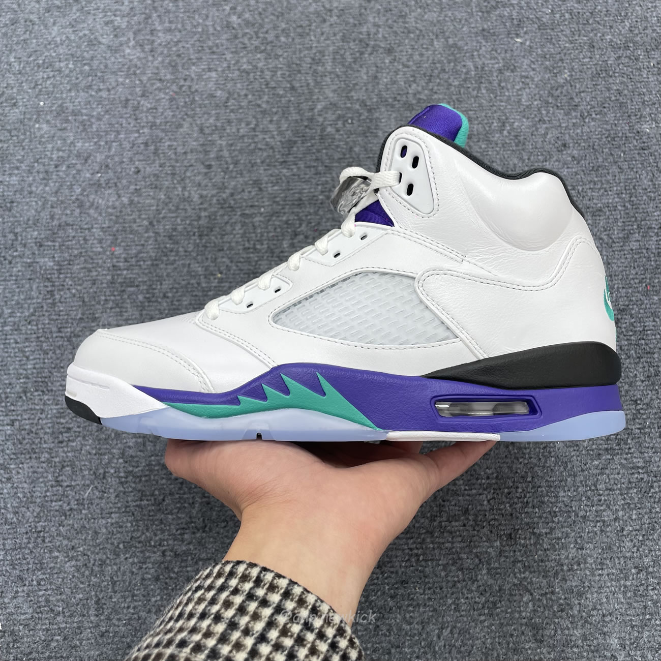 Air Jordan 5 Retro Grape 2025 Hq7978 100 (3) - www.newkick.org Air Jordan 5 Retro Grape 2025 Hq7978 100 (3) - www.newkick.org