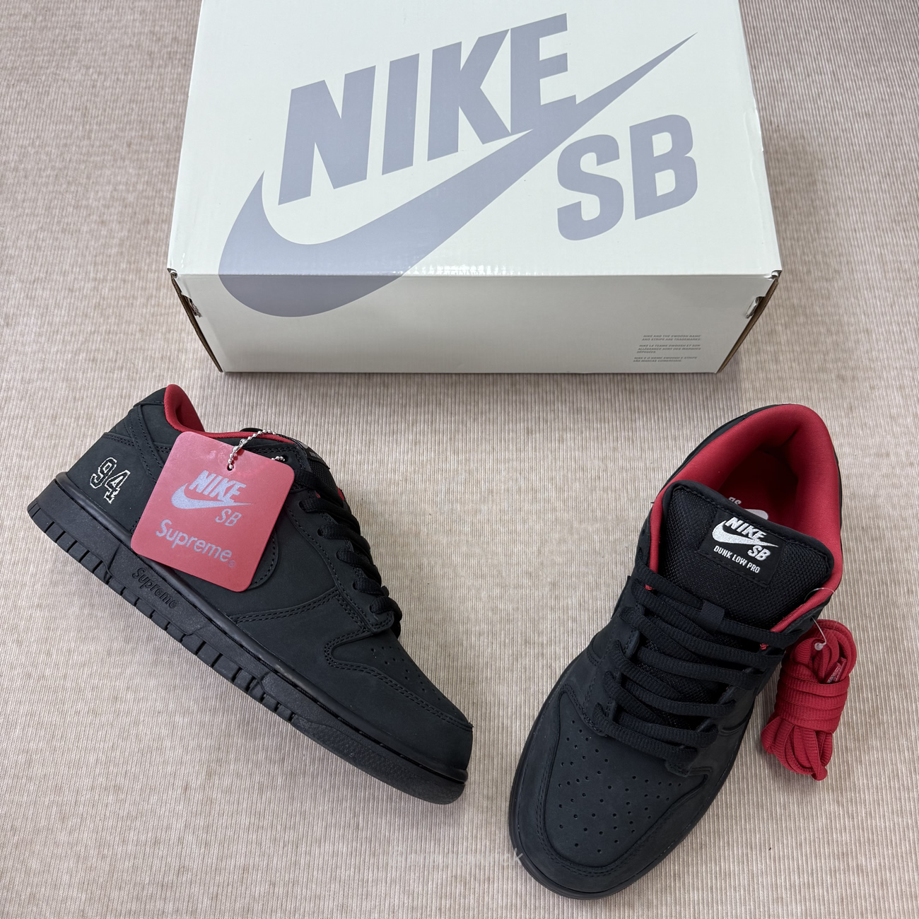Nike Sb Dunk Low Supreme 94 Black Hq8487 001 (6) - www.newkick.org