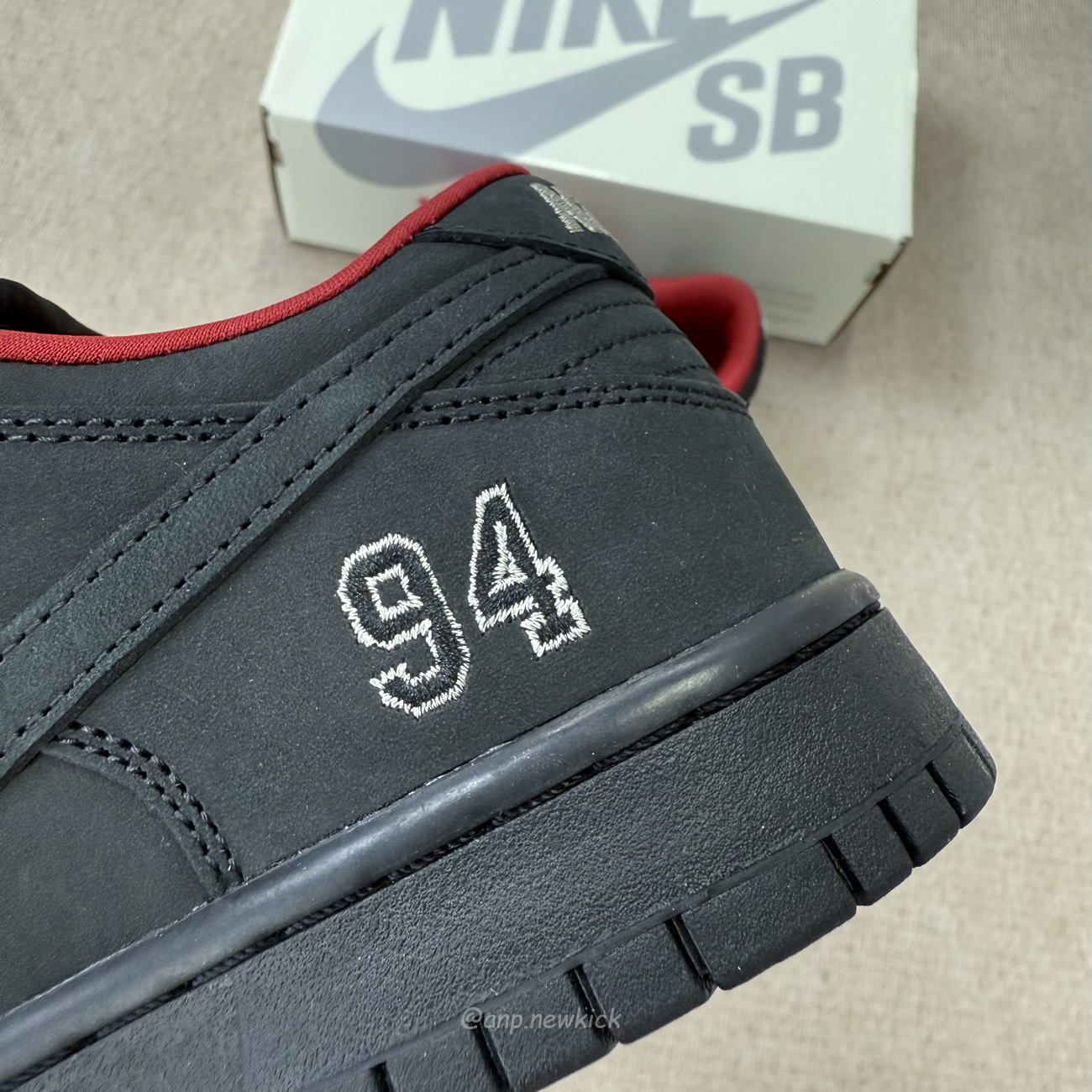 Nike Sb Dunk Low Supreme 94 Black Hq8487 001 (7) - www.newkick.org