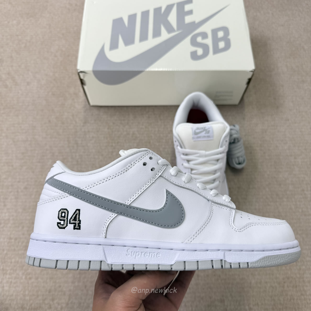 Nike Sb Dunk Low Supreme 94 White Metallic Silver Hq8487 100 (7) - www.newkick.org