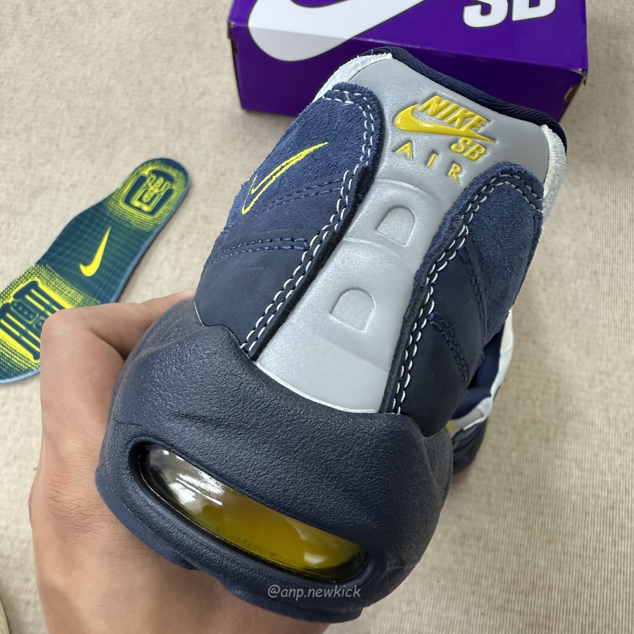 Nike Air Max 95 Sb Eric Koston Obsidian Speed Yellow Hq8492 400 (5) - www.newkick.org