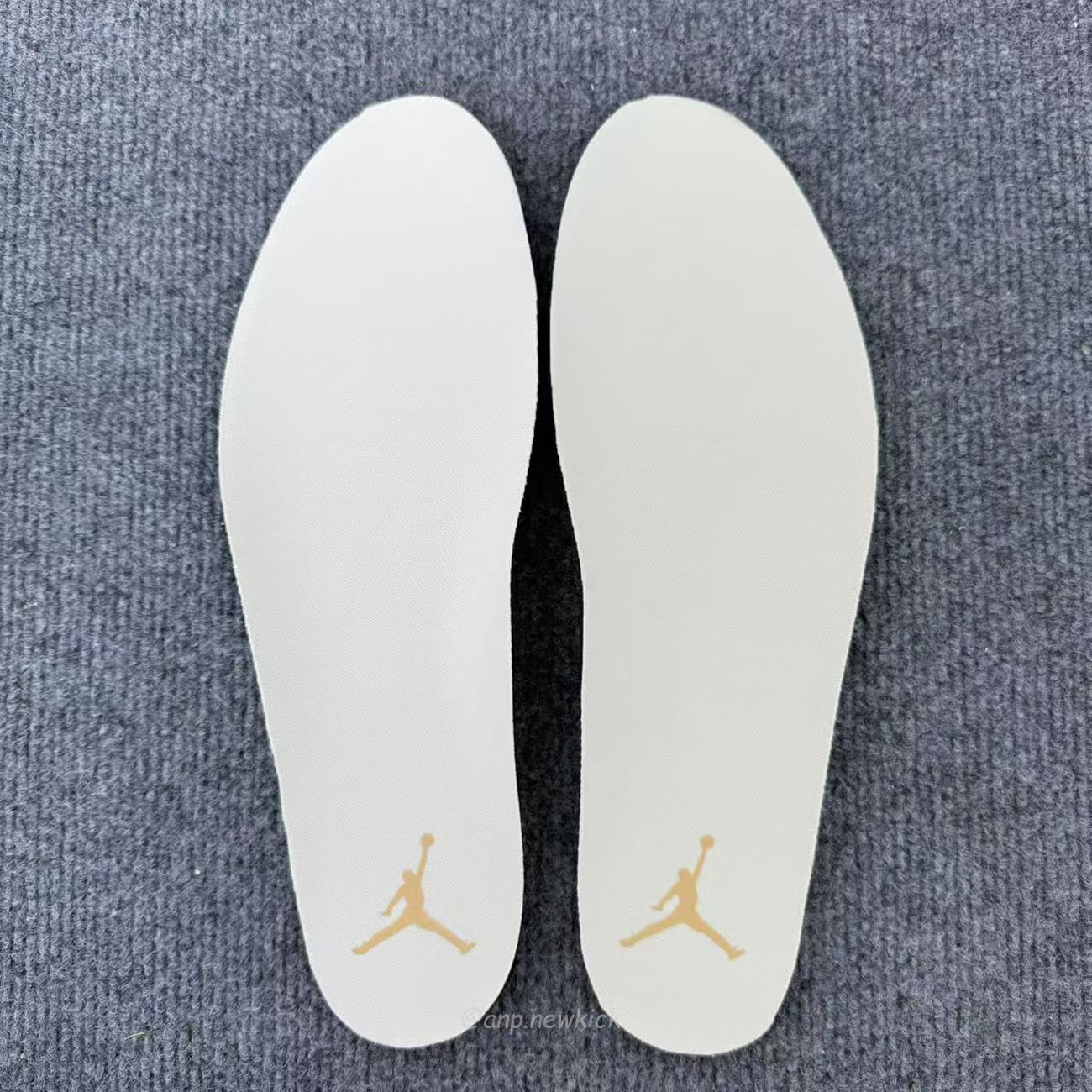 Air Jordan 4 Retro Cozy Girl Womens Hv0823 200 (3) - www.newkick.org