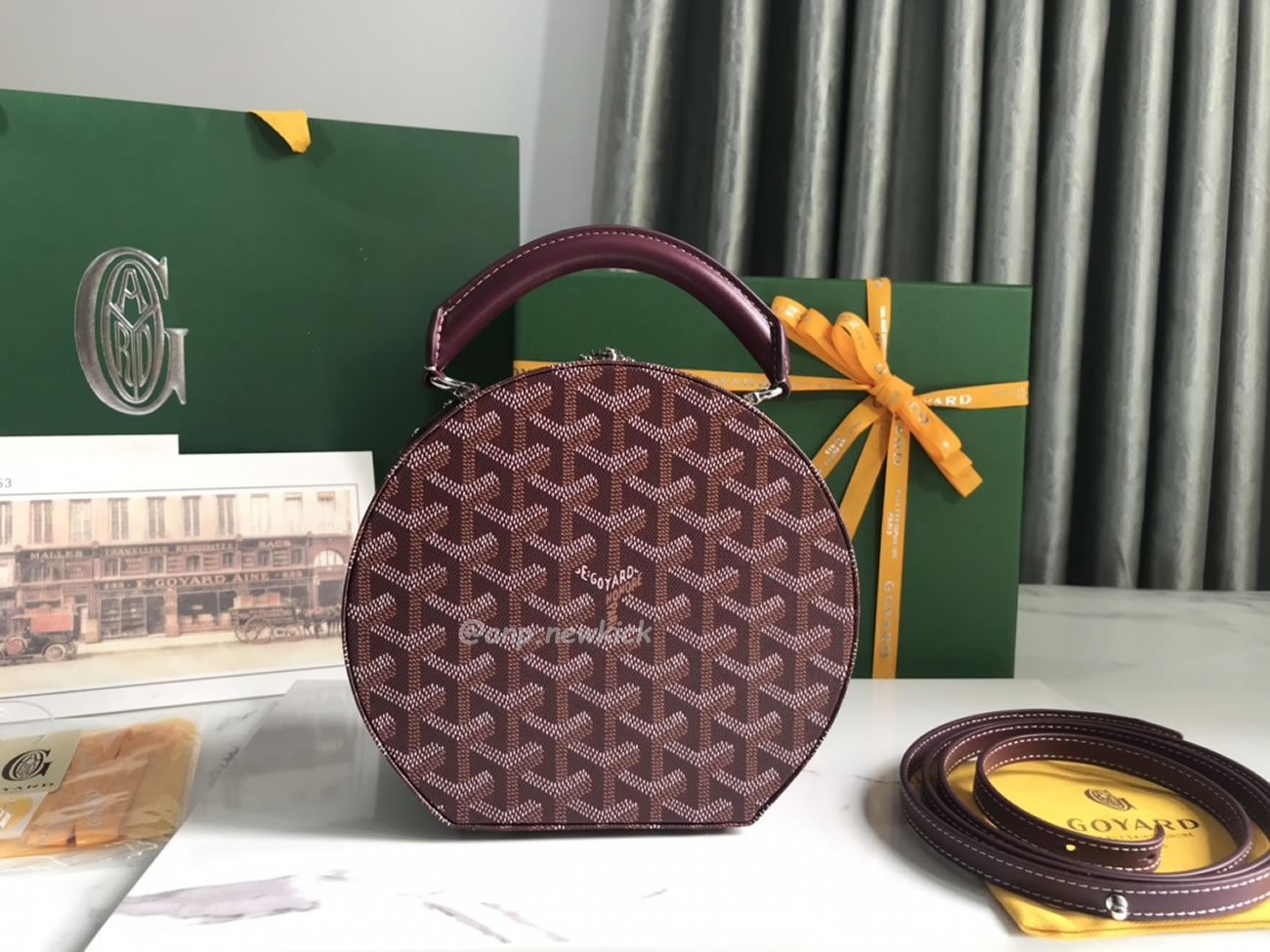 Goyard Alto Hat Box Bag 16.5 Cm X 7 Cm X 18 Cm (6) - www.newkick.org Goyard Alto Hat Box Bag 16.5 Cm X 7 Cm X 18 Cm (6) - www.newkick.org