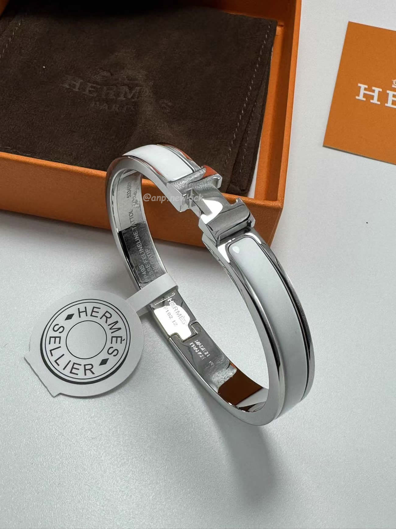 Hermès Clic H Bracelet (5) - www.newkick.org