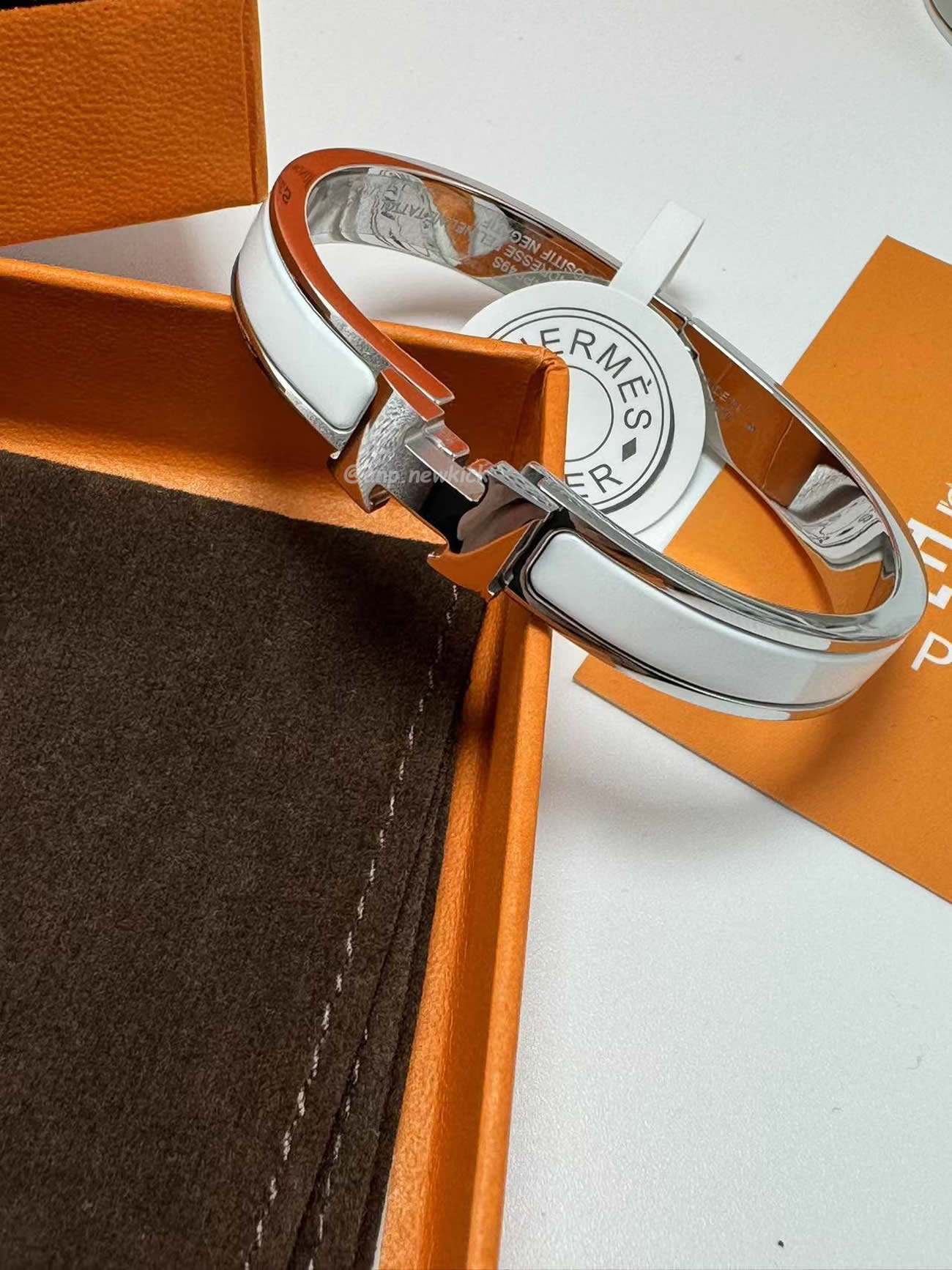 Hermès Clic H Bracelet (6) - www.newkick.org
