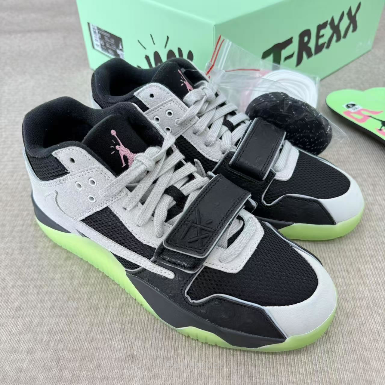 Air Jordan Jumpman Jack Tr Travis Scott X Chase B Black Night Silver Ih7971 001 (6) - www.newkick.org