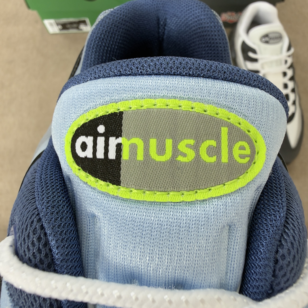 Nike Air Max Muscle 95 Yu Gi Oh Joey Jonouchi Without Promo Card Ii7404 400 (17) - www.newkick.org