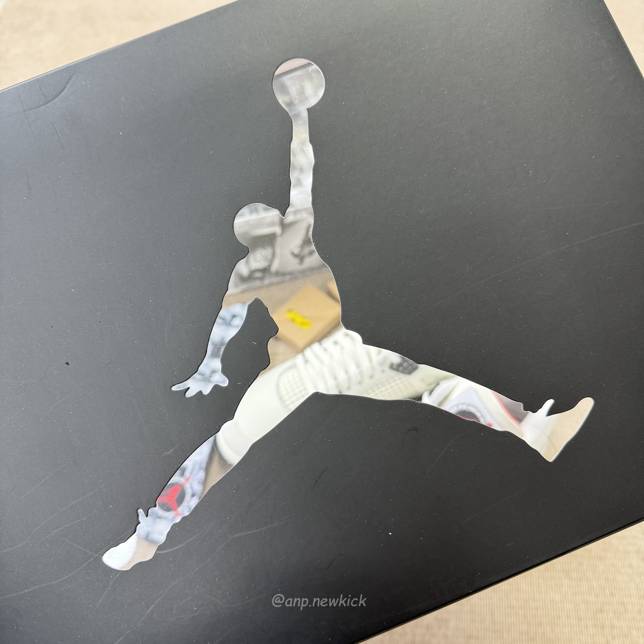 Air Jordan 4 Retro Og Flight Club 2026 Im4002 100 (11) - www.newkick.org