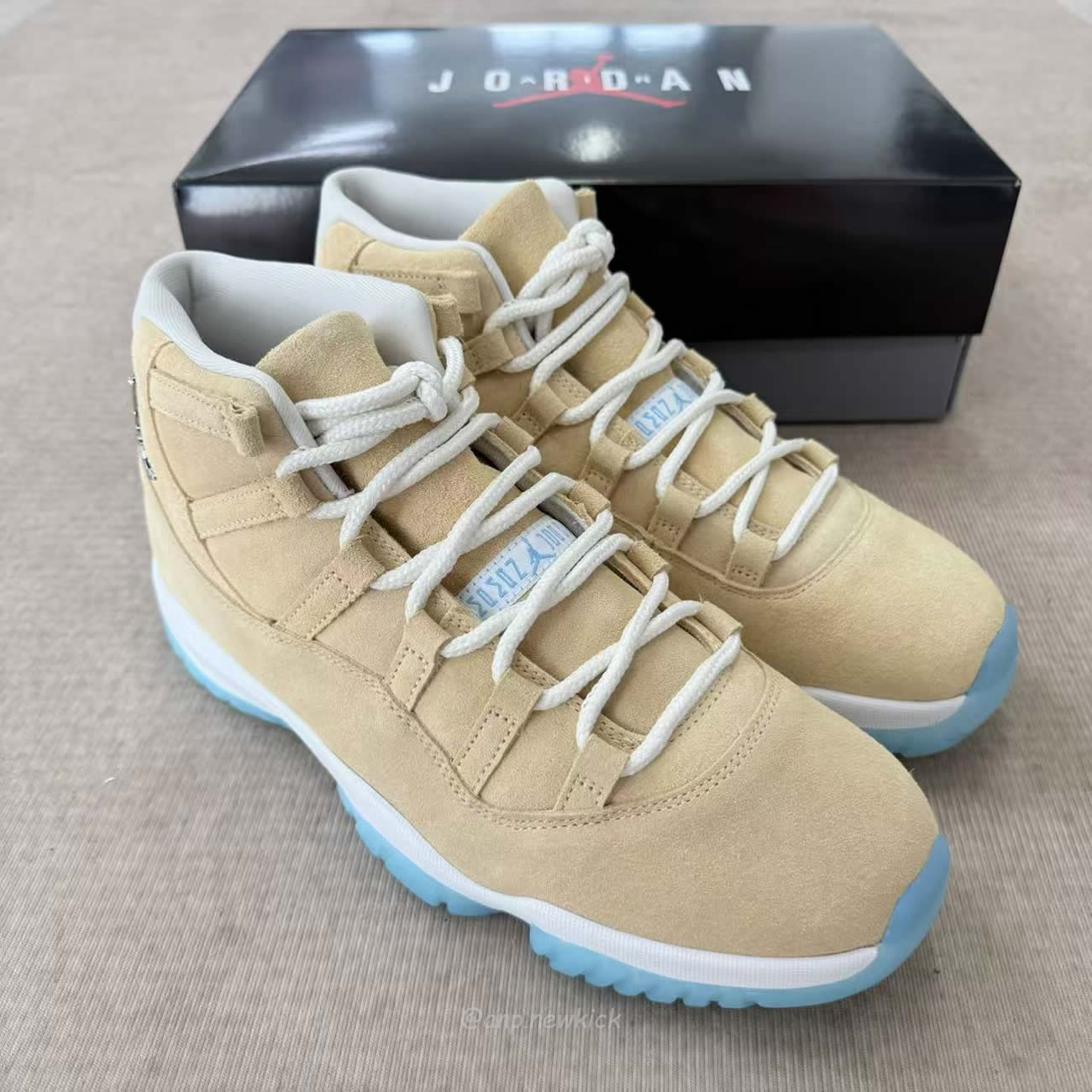 Air Jordan 11 Retro H Town Io8960 707 (2) - www.newkick.org