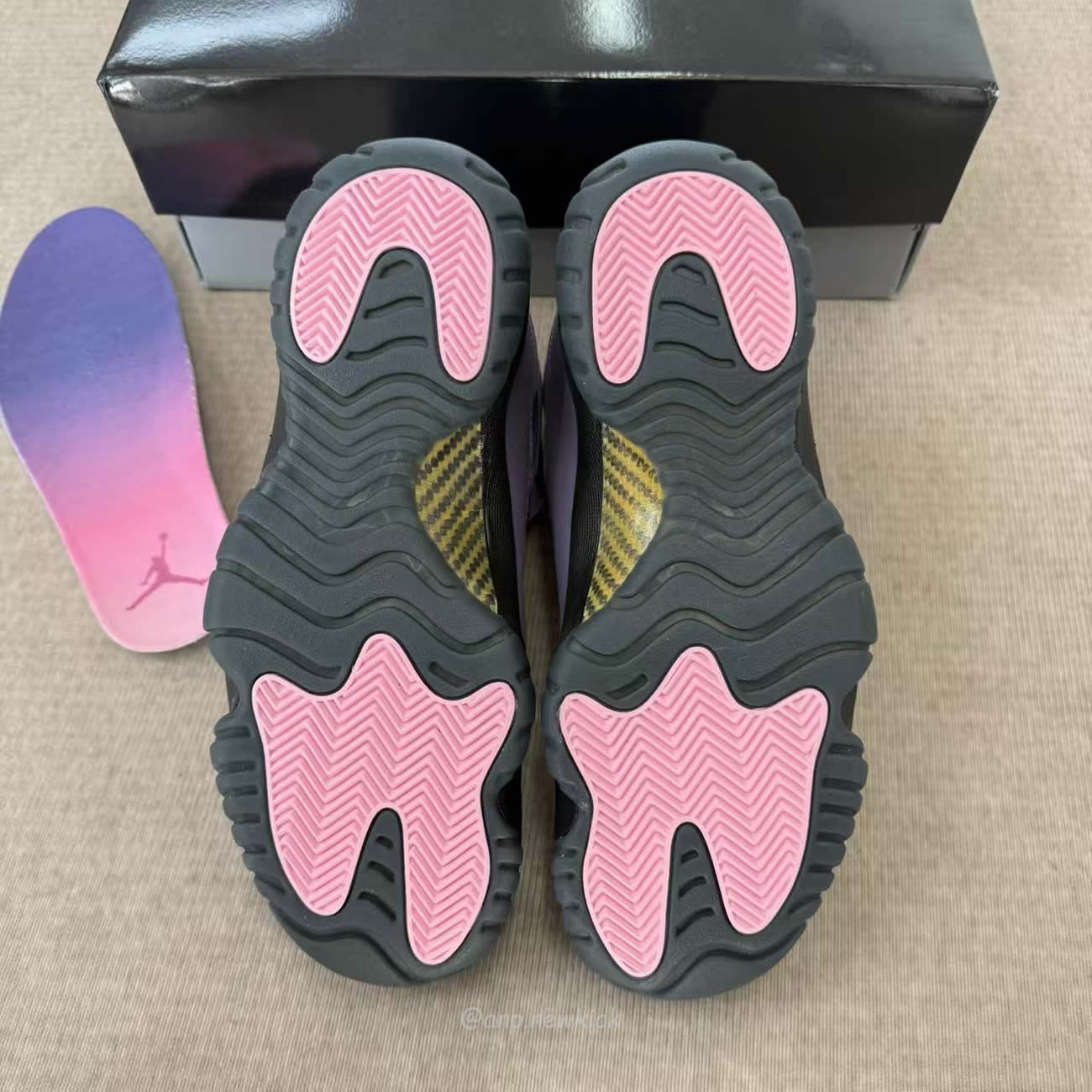 Air Jordan 11 Retro Mojave Io8961 553 (6) - www.newkick.org