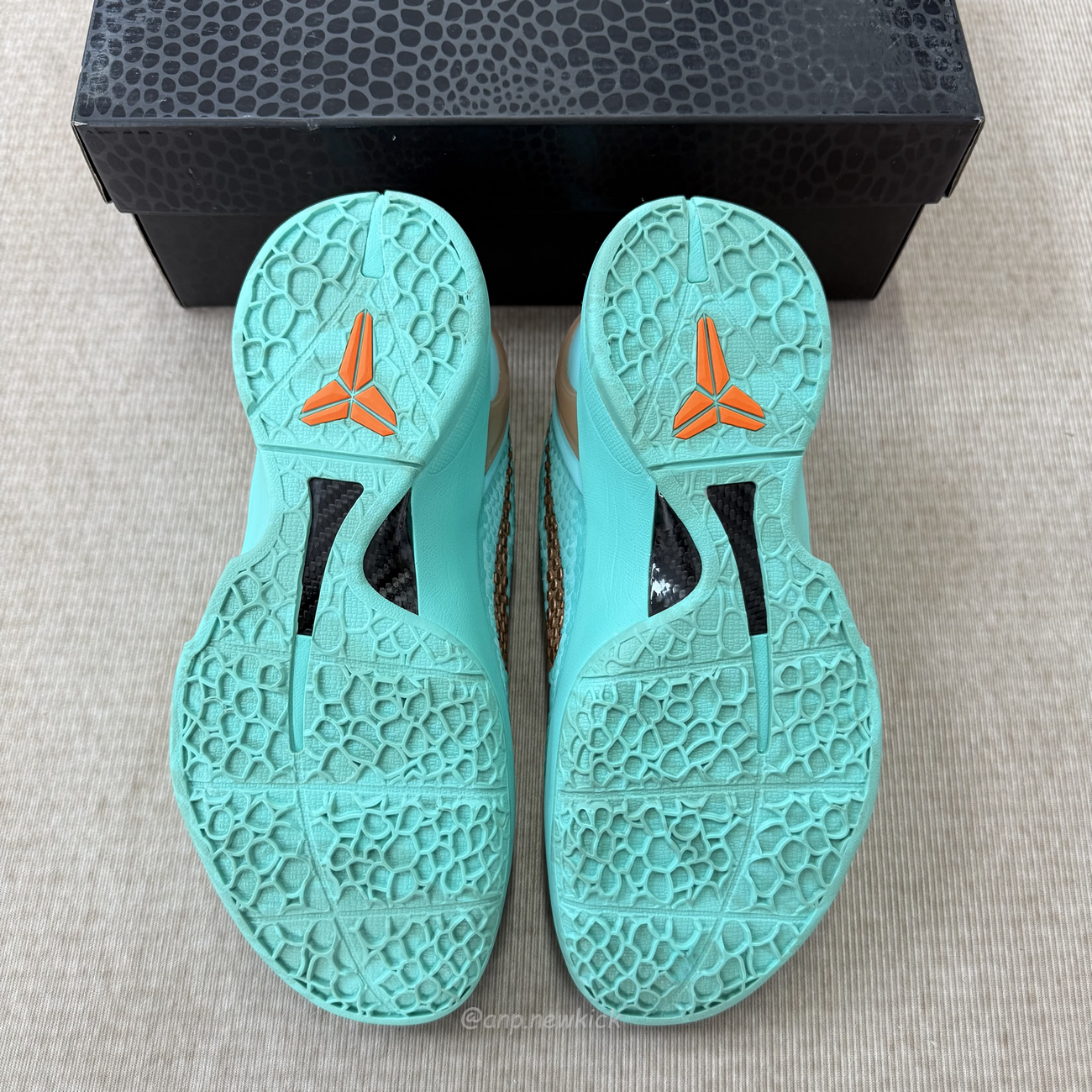 Nike Kobe 6 Protro Jalen Brunson Statue Of Liberty Iq5774 300 (3) - www.newkick.org