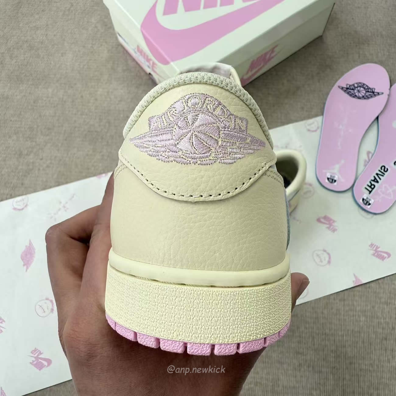 Air Jordan 1 Retro Low Og Sp Travis Scott Shy Pink Iq7604 100 (3) - www.newkick.org