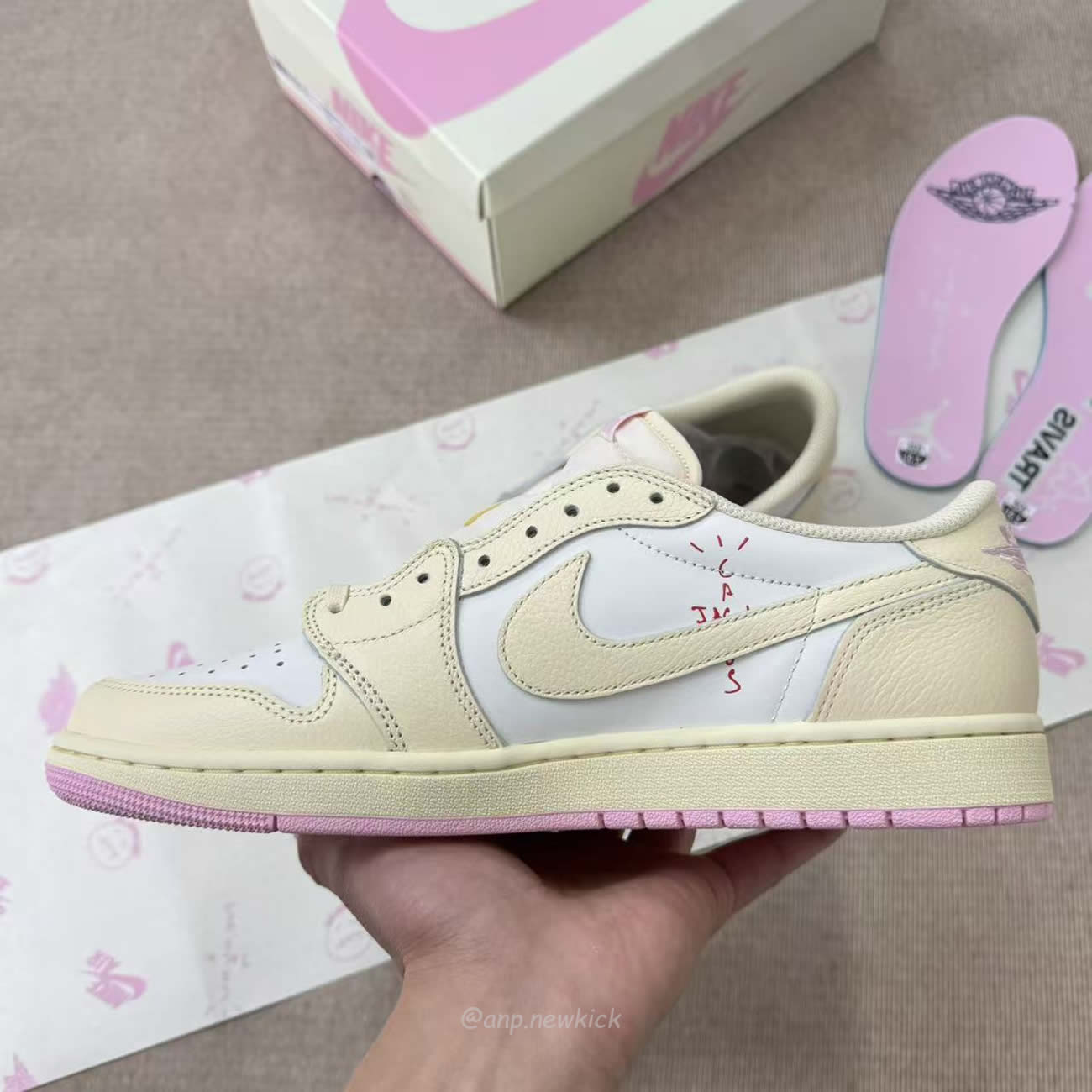 Air Jordan 1 Retro Low Og Sp Travis Scott Shy Pink Iq7604 100 (4) - www.newkick.org