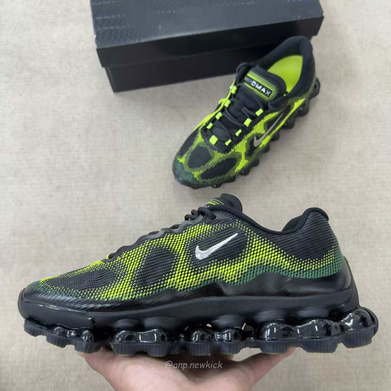 Nike Air Liquid Max Black Green Apple Iq7634 001 (2) - www.newkick.org