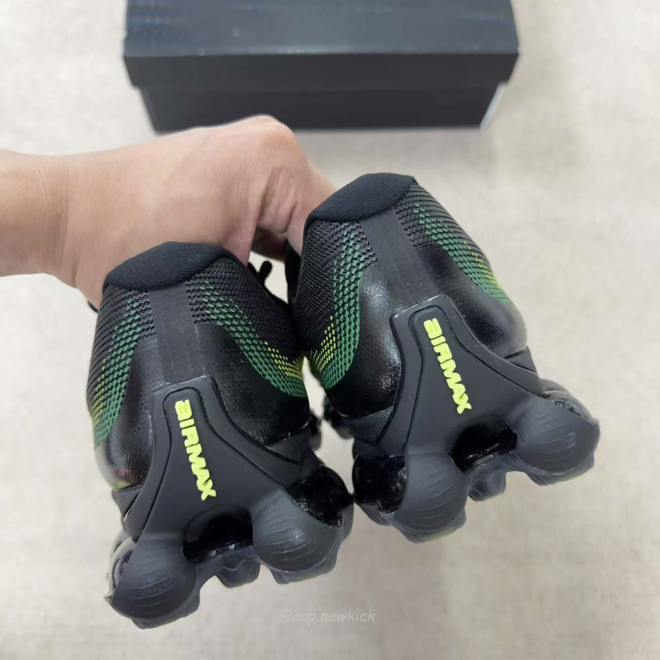 Nike Air Liquid Max Black Green Apple Iq7634 001 (9) - www.newkick.org