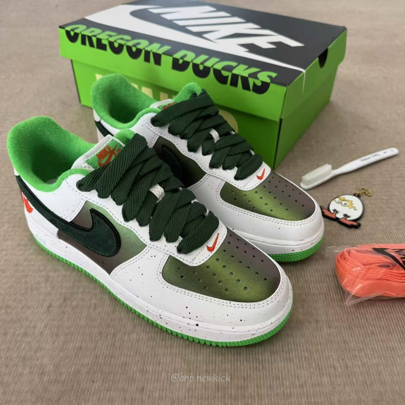 Nike Air Force 1 Low Ducks Of A Feather University Of Oregon Egg Or Duck Iu7613 100 (16) - www.newkick.org