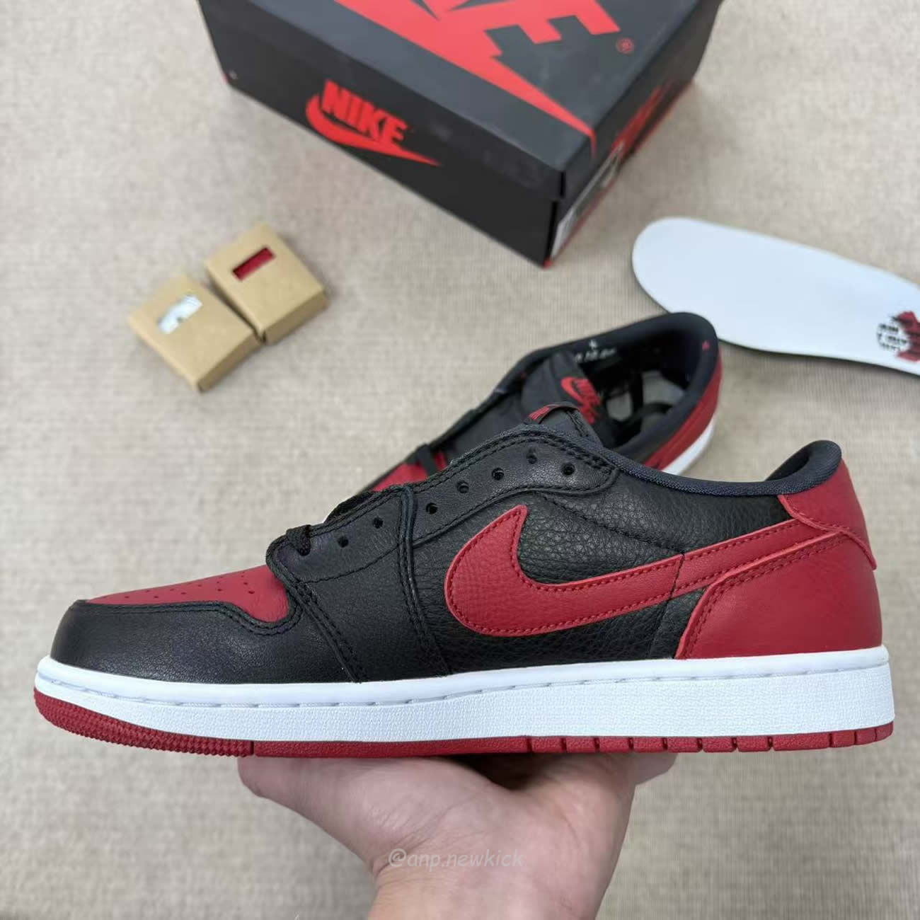 Air Jordan 1 Retro Low Og Banned Iw6276 001 (14) - www.newkick.org