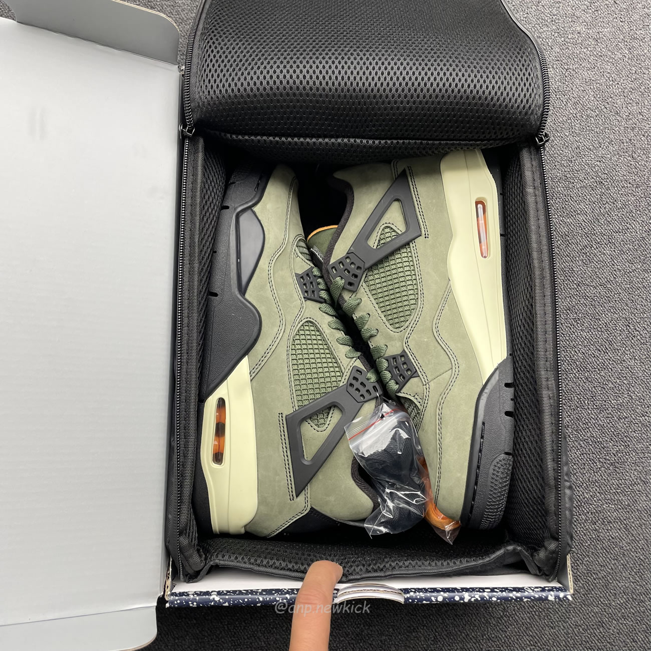 Air Jordan 4 Retro Undefeated Jbm351 M1 (6) - www.newkick.org