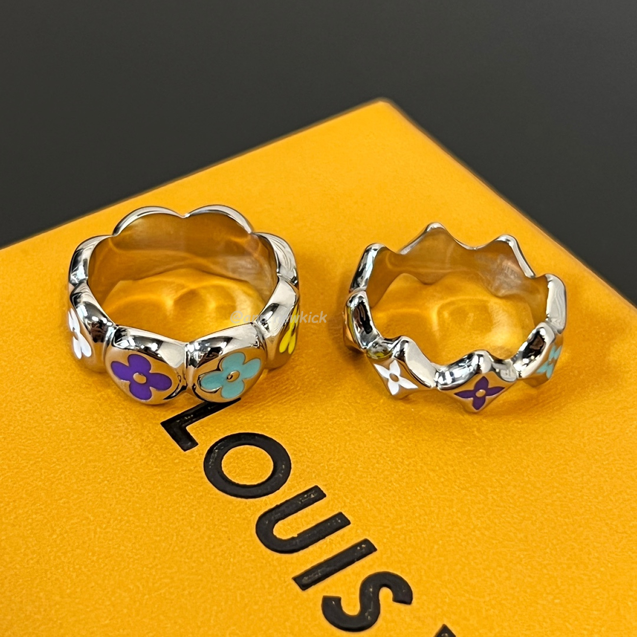 Louis Vuitton Mng Party Set Of 2 Rings Multicolored (1) - www.newkick.org Louis Vuitton Mng Party Set Of 2 Rings Multicolored (1) - www.newkick.org