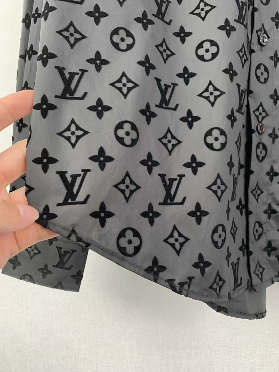 Louis Vuitton Lv Monogram Shirt (2) - www.newkick.org