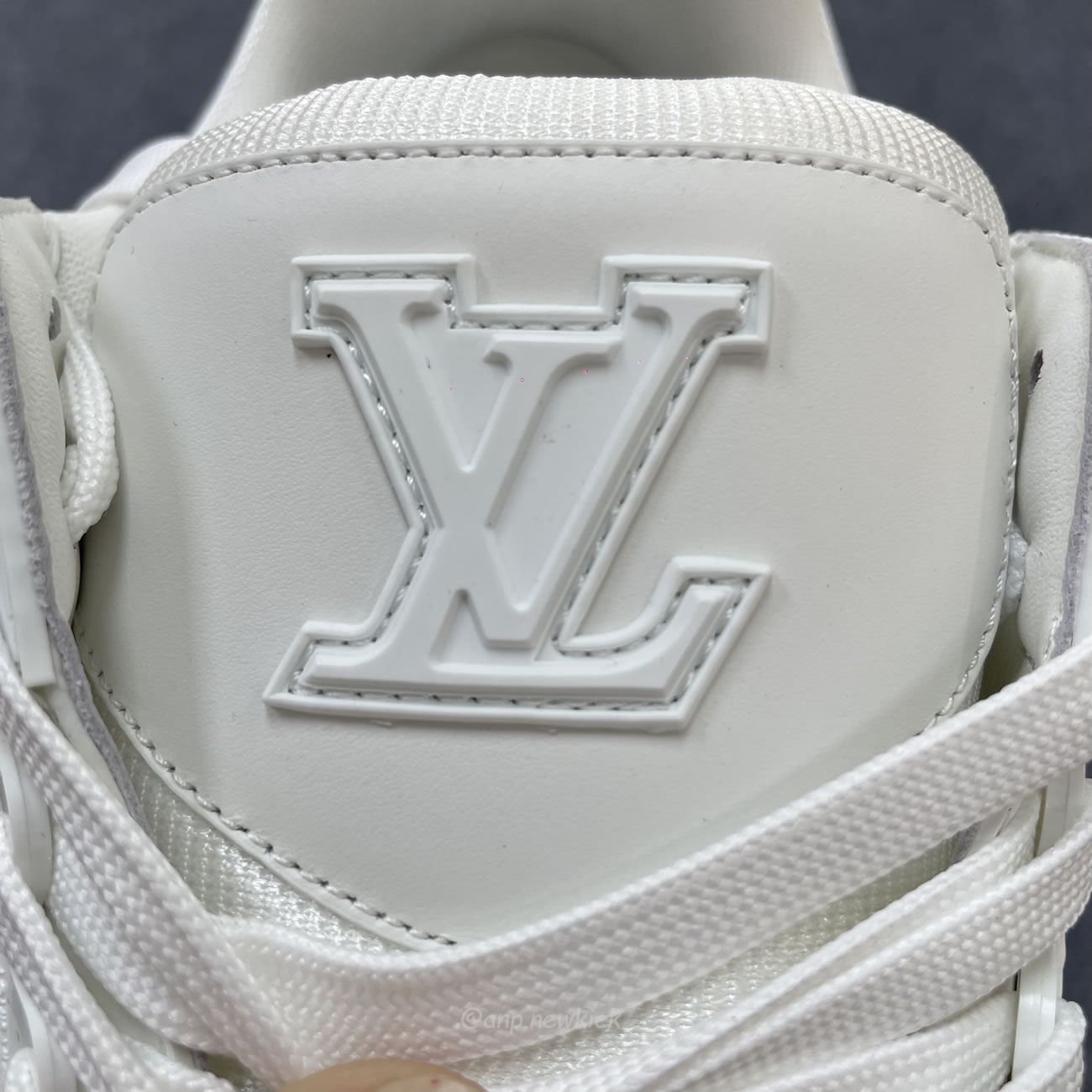 Louis Vuitton White Monochrome Louis Vuitton Lv Trainer White Black (5) - www.newkick.org