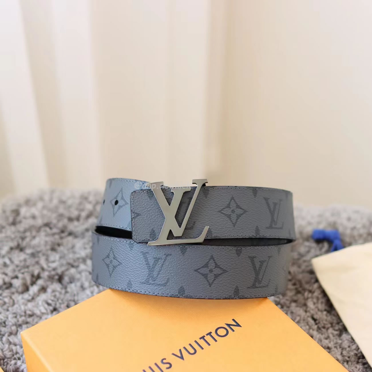 Louis Vuitton Reversible Belt Initiales Monogram Eclipse Reverse 40mm Gray M0285t (8) - www.newkick.org