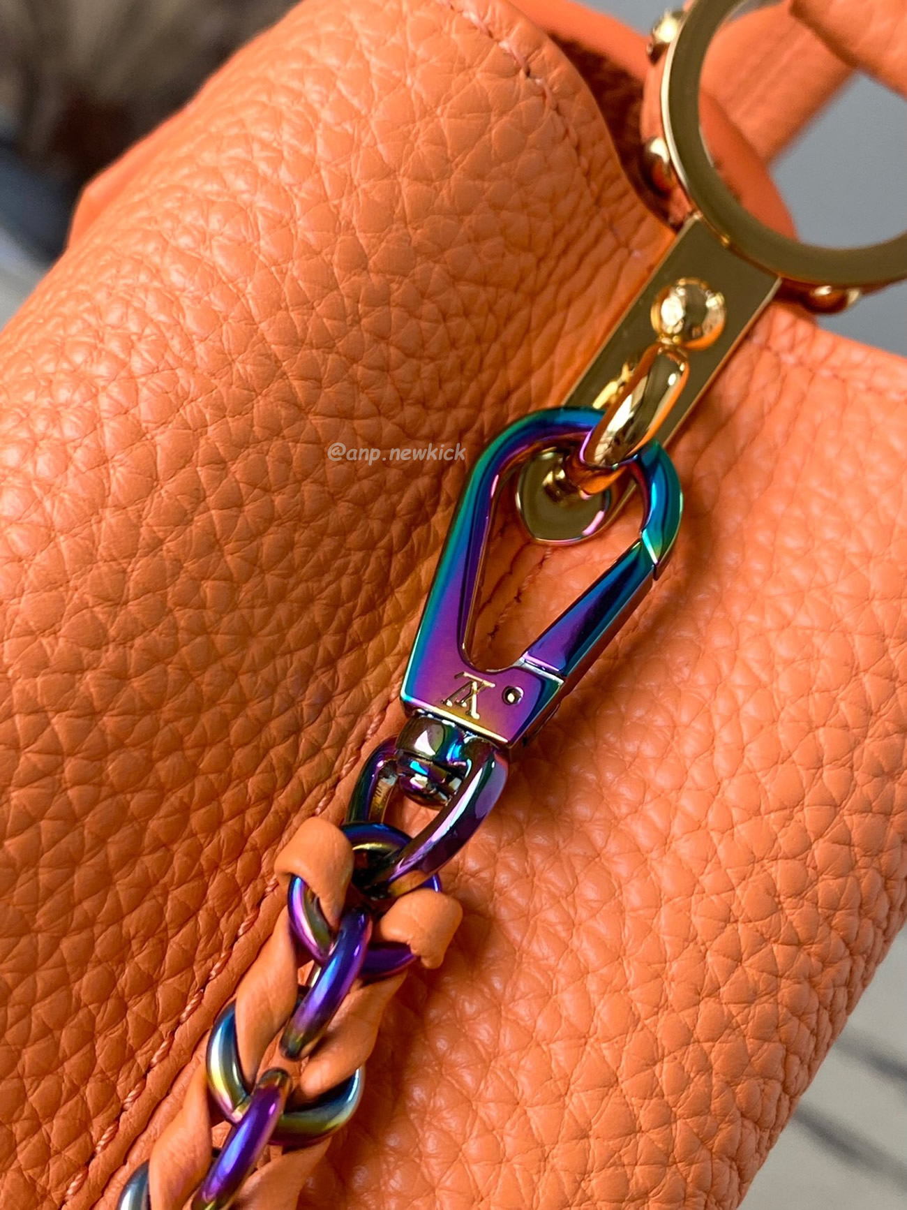 Louis Vuitton Capucines Mini M22606 (12) - www.newkick.org