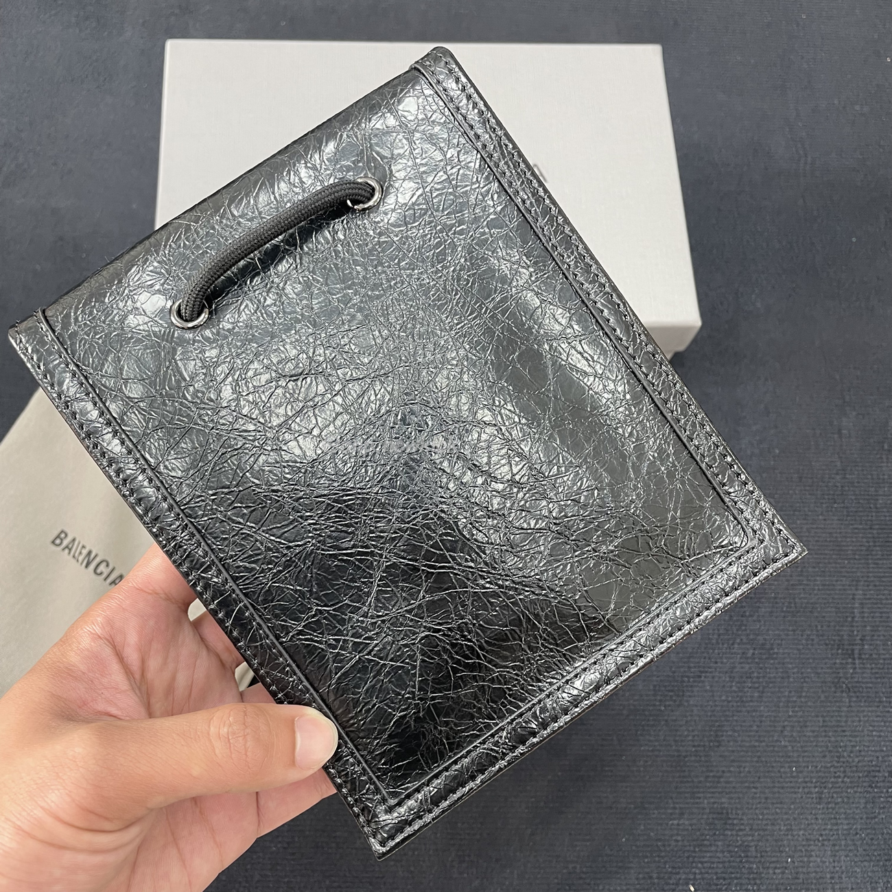 Balenciaga Explorer Arena Cracked Leather Messenger Bag Black (5) - www.newkick.org
