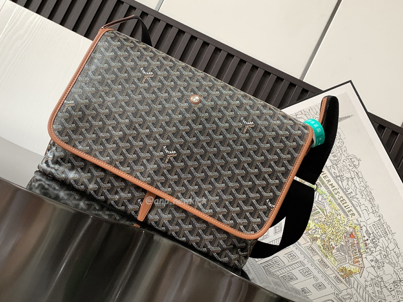 Goyard Capetien Medium Size Messenger Bag (11) - www.newkick.org Goyard Capetien Medium Size Messenger Bag (11) - www.newkick.org