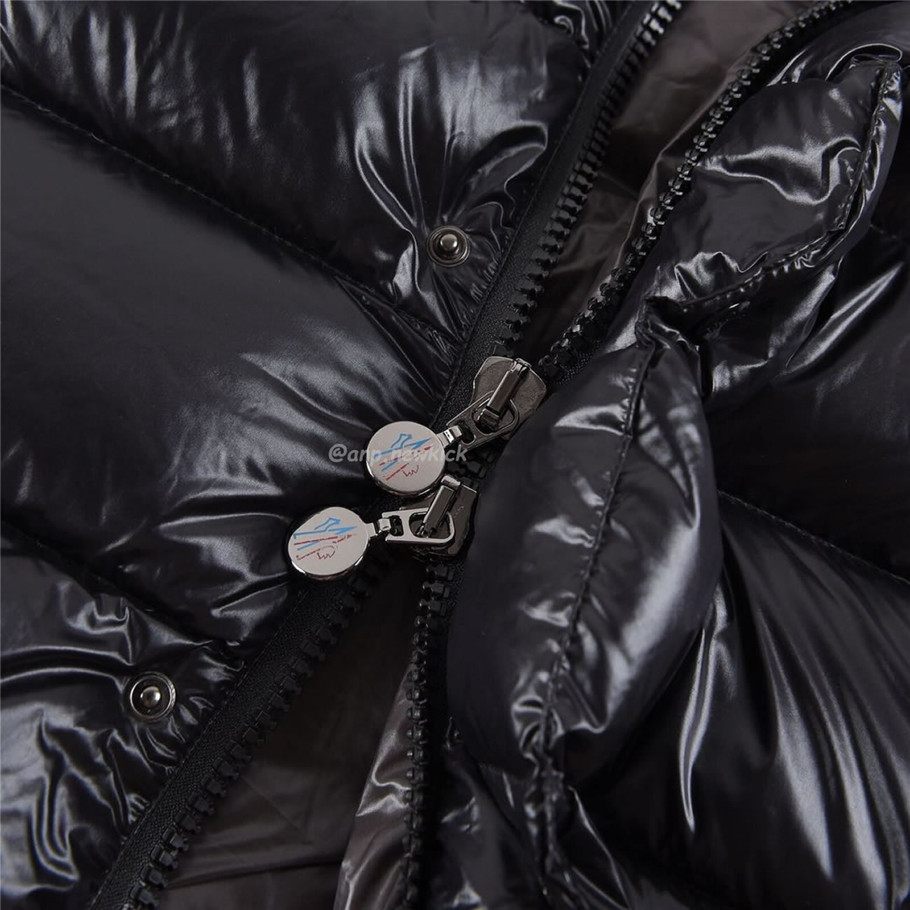 Moncler Tibb Down Gilet Black (8) - www.newkick.org