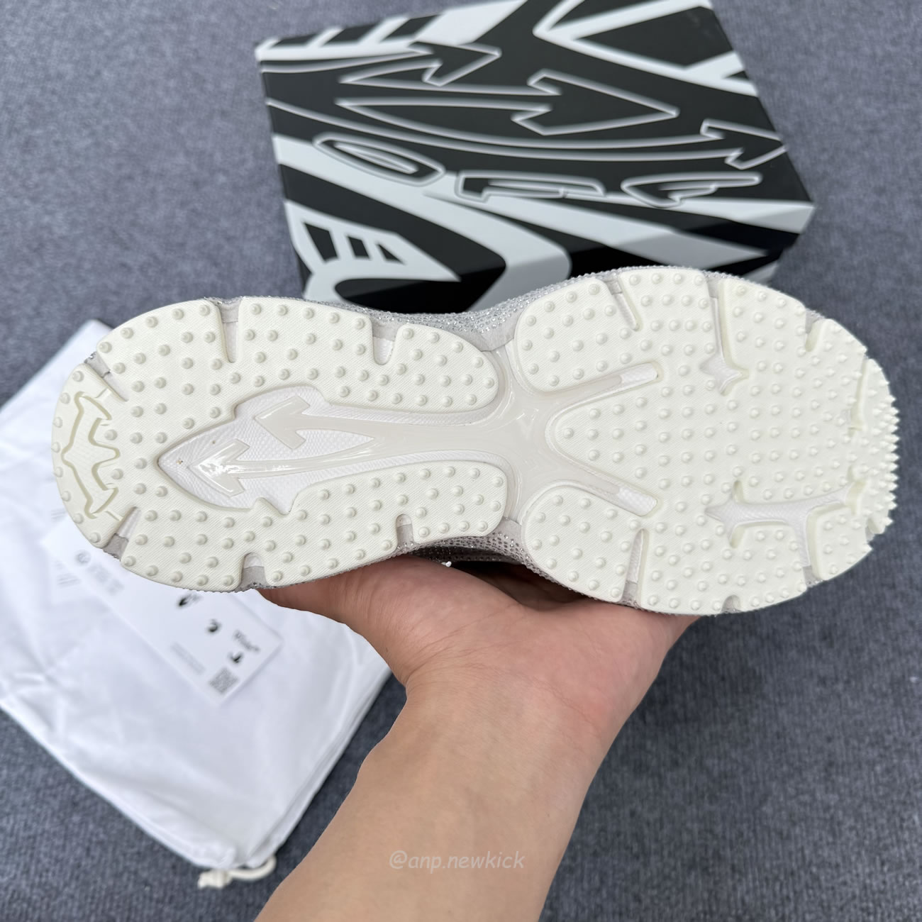 Off-White Be Right Back sneakers