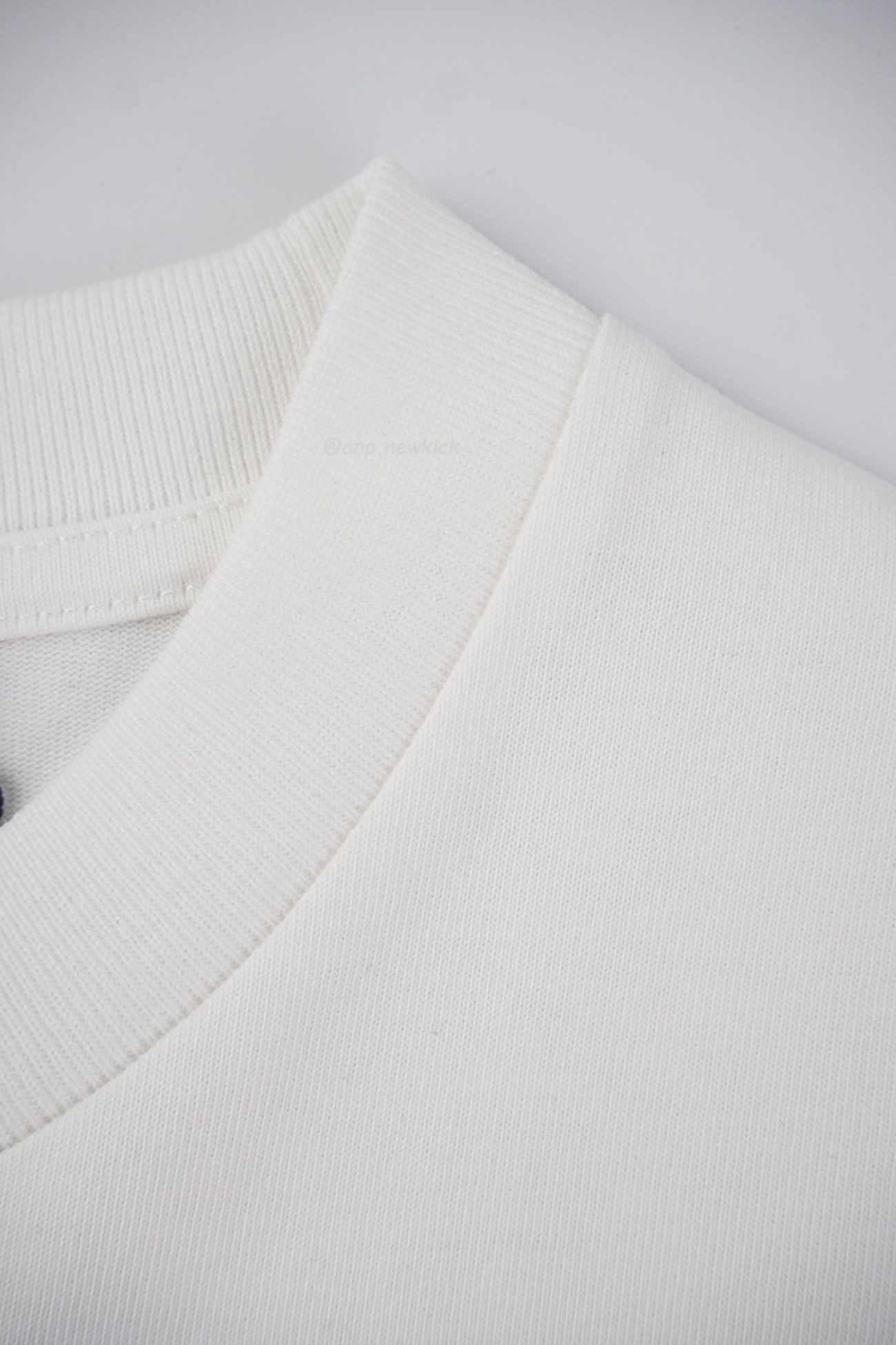 Louis Vuitton 24 Fw Pocket T Shirt (4) - www.newkick.org