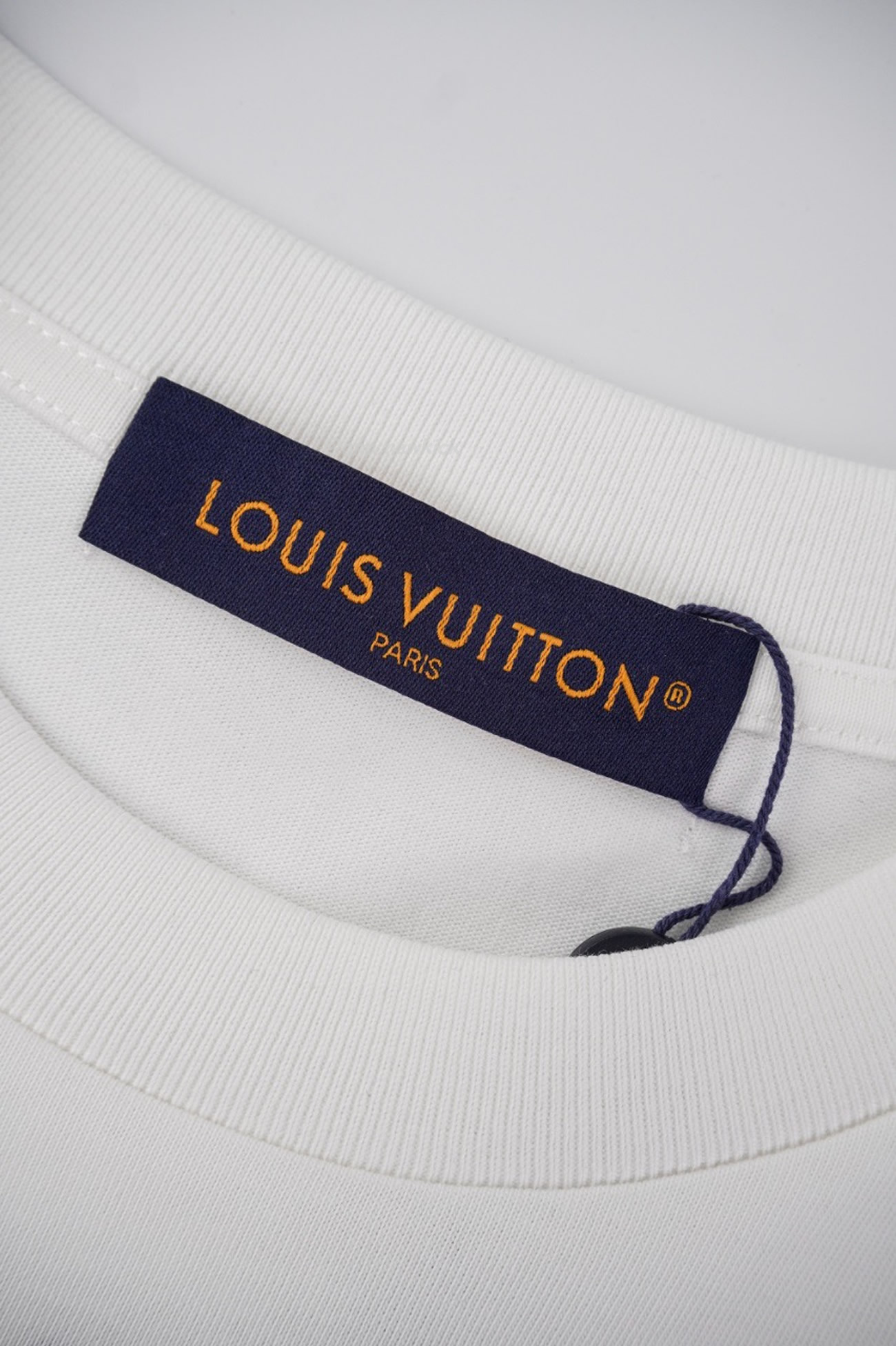 Louis Vuitton 24 Fw Pocket T Shirt (5) - www.newkick.org