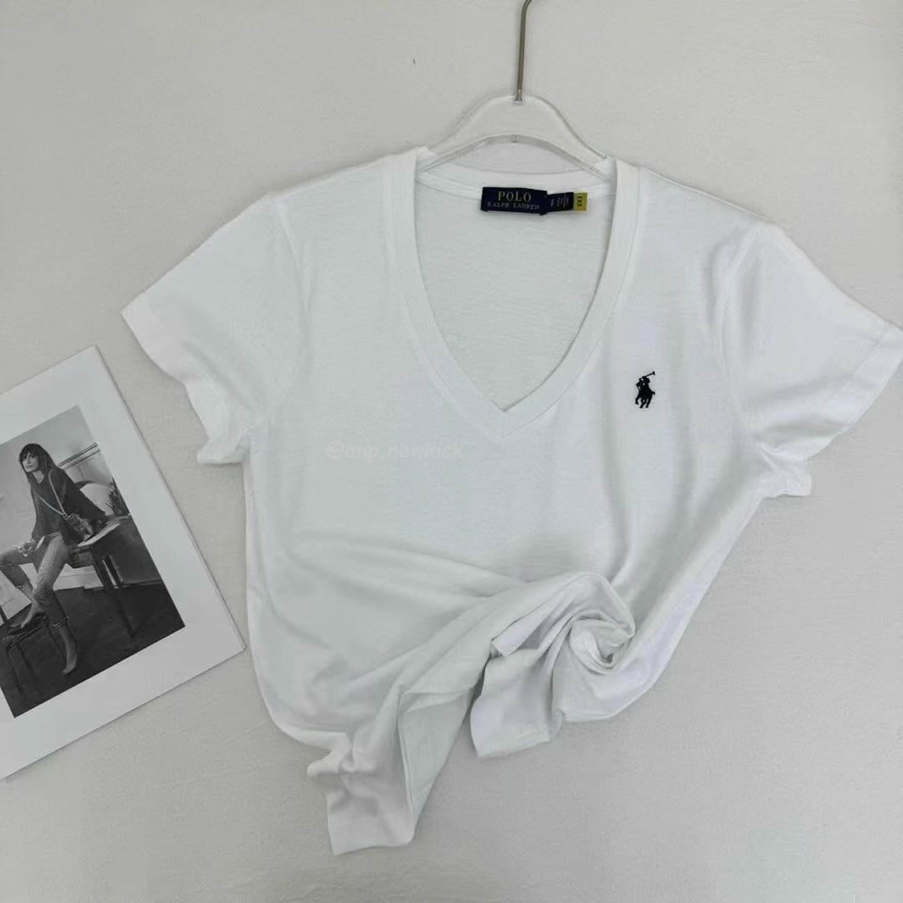 Ralph Lauren Classic Pony Womens V Neck Short Sleeved T Shirt (6) - www.newkick.org Ralph Lauren Classic Pony Womens V Neck Short Sleeved T Shirt (6) - www.newkick.org