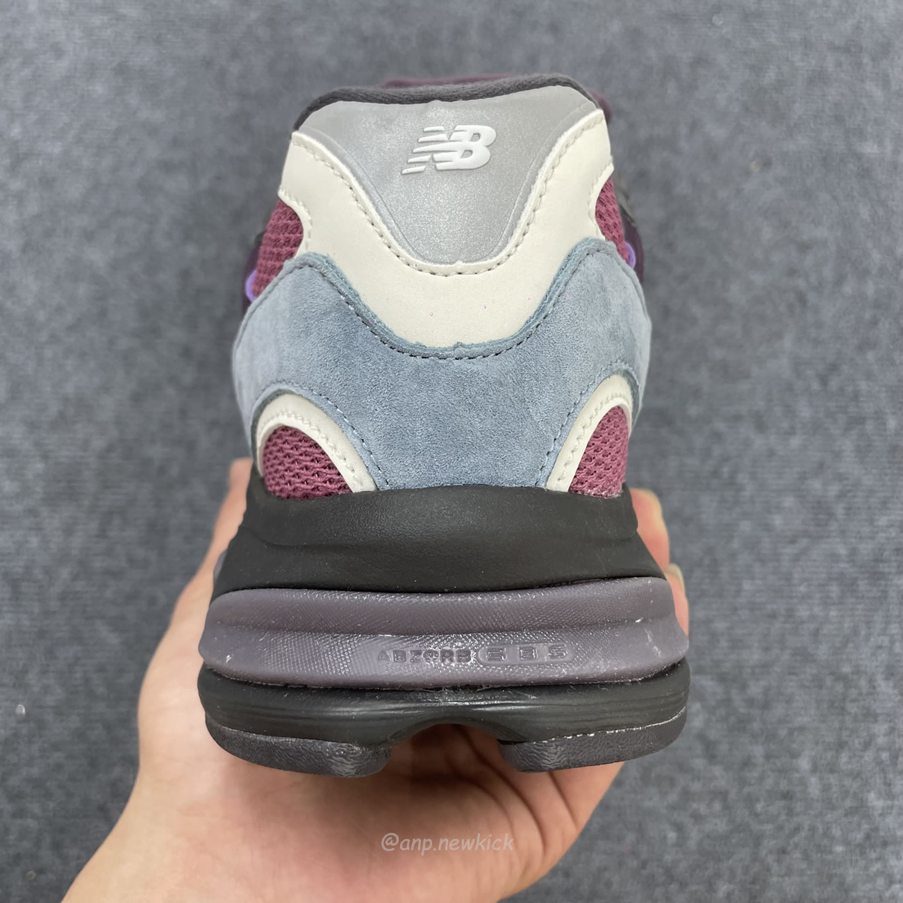 New Balance 2010 Kith Purple Black U2010ktcanb (6) - www.newkick.org New Balance 2010 Kith Purple Black U2010ktcanb (6) - www.newkick.org