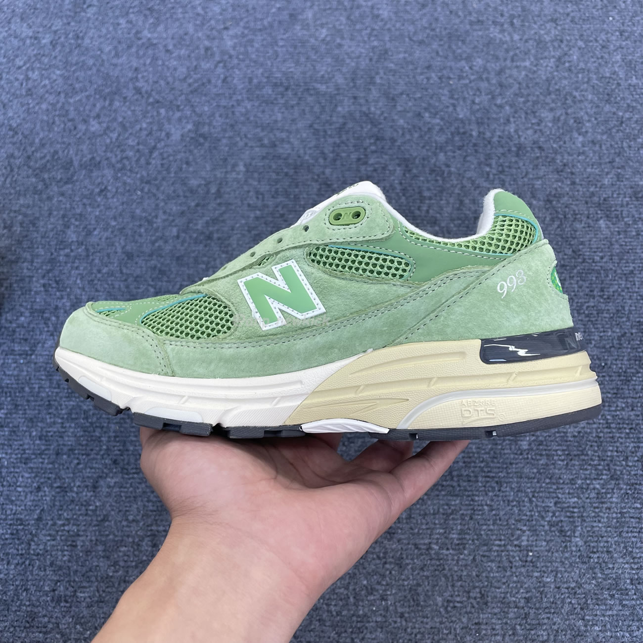 New Balance 993 Miusa Teddy Santis Chive U993gw (7) - www.newkick.org