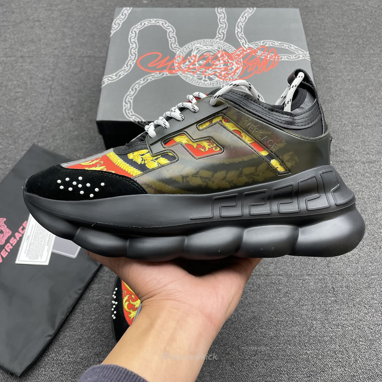 Versace Chain Reaction Sneaker (4) - www.newkick.org Versace Chain Reaction Sneaker (4) - www.newkick.org