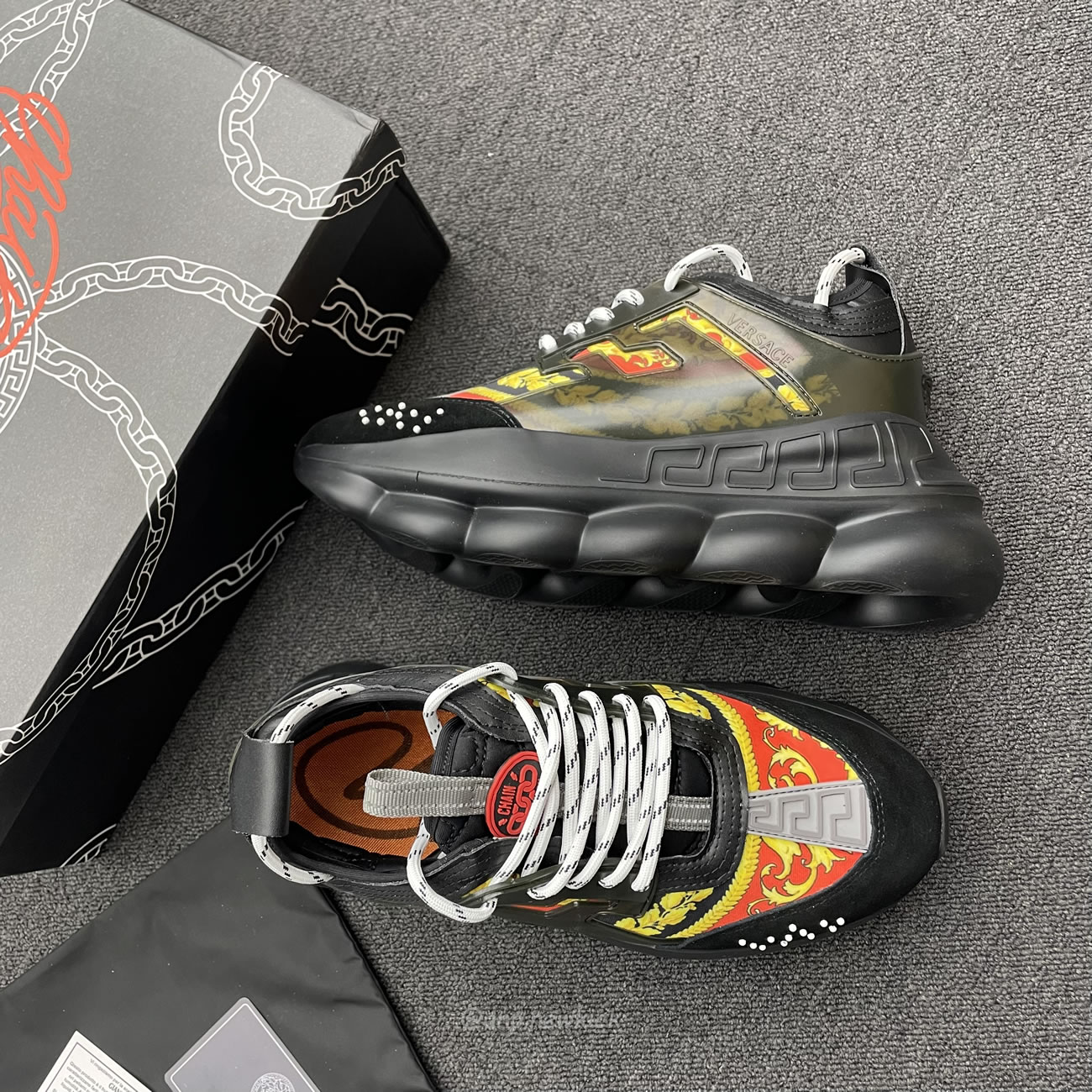 Versace Chain Reaction Sneaker (8) - www.newkick.org Versace Chain Reaction Sneaker (8) - www.newkick.org