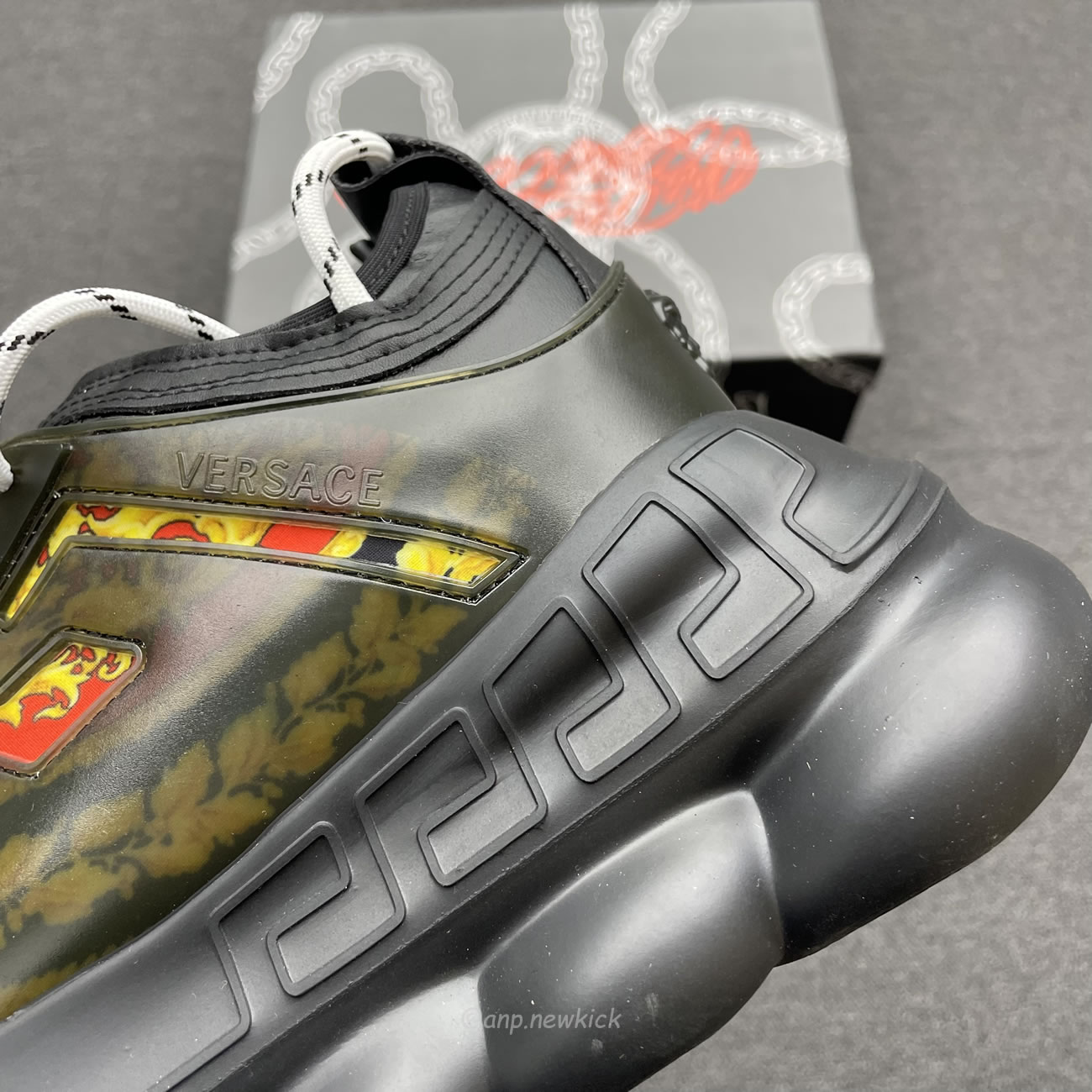Versace Chain Reaction Sneaker (9) - www.newkick.org Versace Chain Reaction Sneaker (9) - www.newkick.org