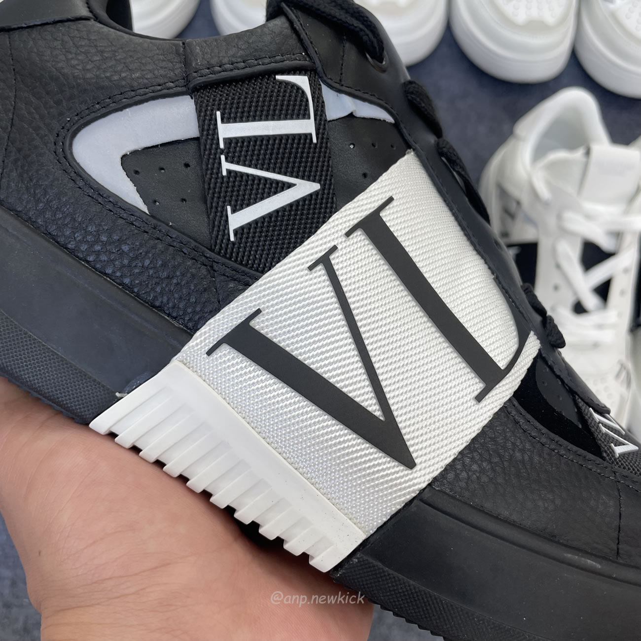 Valentino Garavani Vl7n Sneaker Low Top White Black Grey Red Blue Ys0c58wrq 24p (8) - www.newkick.org Valentino Garavani Vl7n Sneaker Low Top White Black Grey Red Blue Ys0c58wrq 24p (8) - www.newkick.org